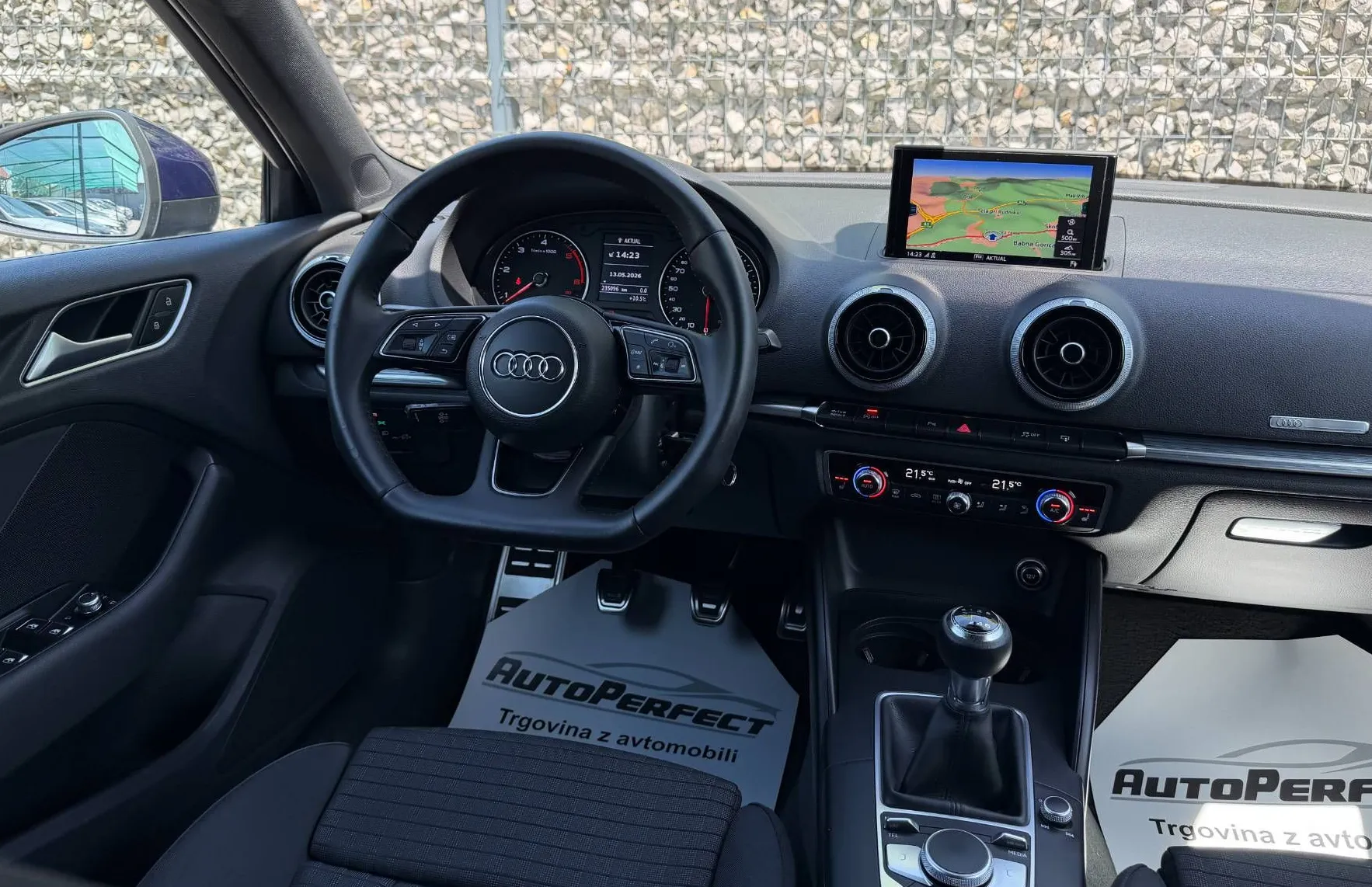Zunanja slika - Audi A3 - Sportback 2.0 TDI S-Line |MATRIX|MASAZA|KAM|PDC| - 14