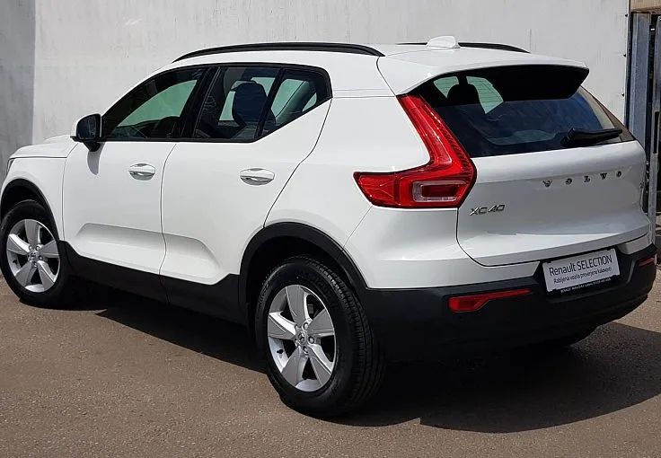 Zunanja slika - Volvo XC40 - T3 Momentum NAVI KAMERA 56.000KM 1.LASTNIK - 4