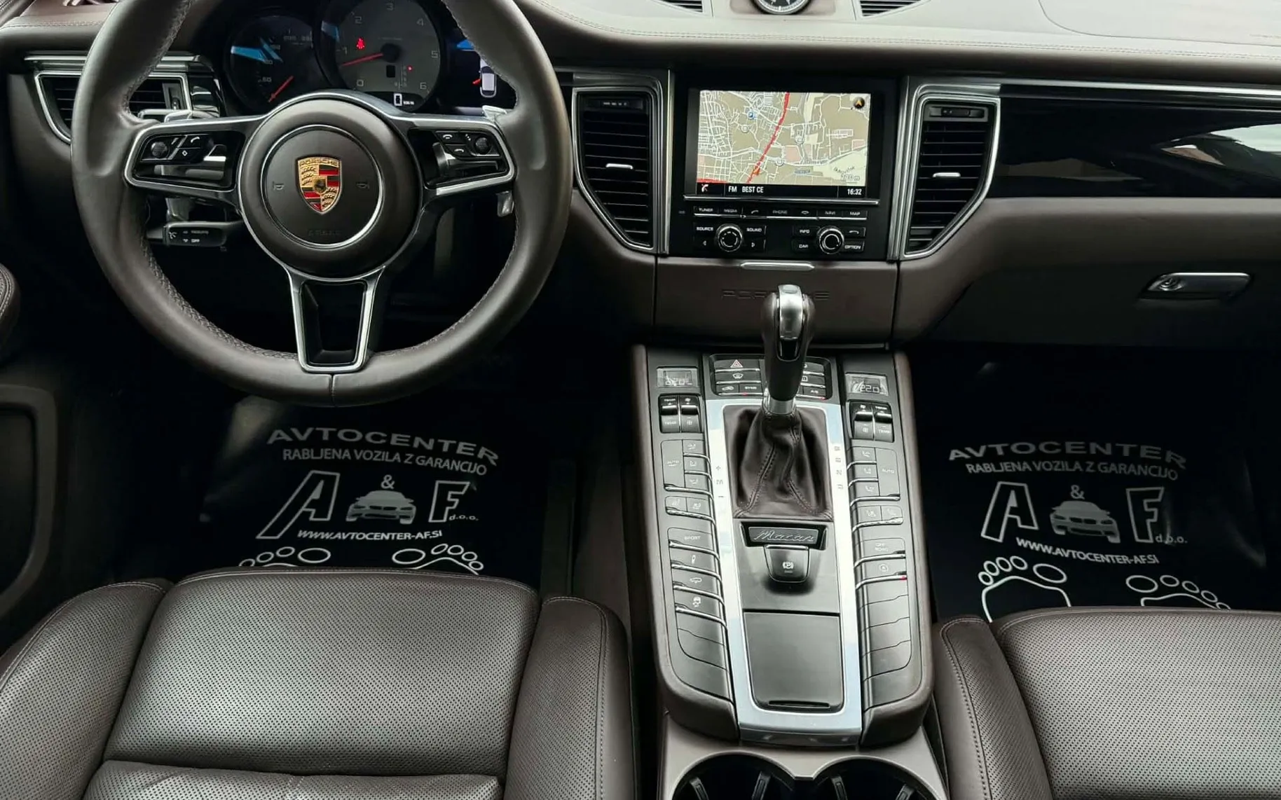 Notranja slika - Porsche Macan - 3.0 V6 S Diesel-ZRAČNO-HLAJENJE-168.000km-BOSE-F.. - 9