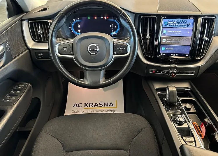 Zunanja slika - Volvo XC60 - B4D AWD AUT Core - 7