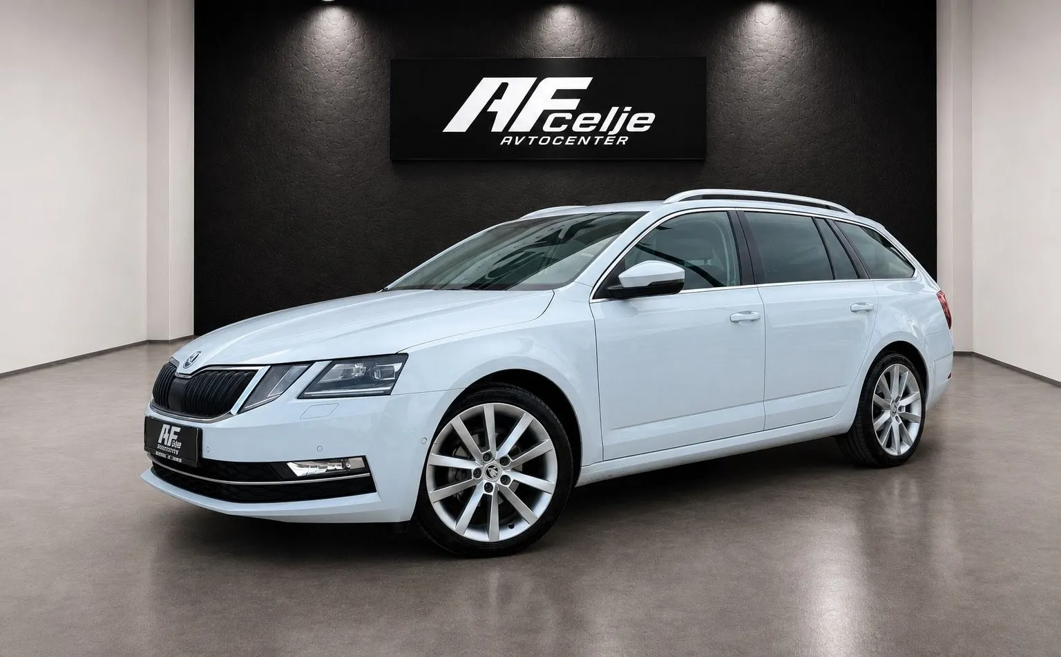 Zunanja slika - Škoda Octavia - 1.6 TDI-DSG-XENON+LED-LIZING ZA TUJCE-186.000km-.. - 1