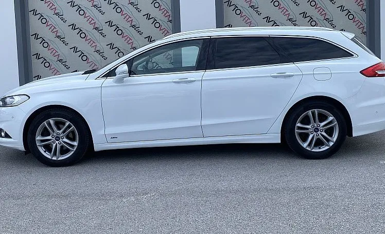 Zunanja slika - Ford Mondeo - 2.0 TDCi 110 kW Titanium AWD PANORAMA RADAR KAME.. - 5