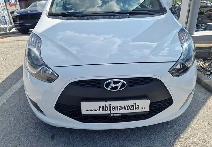 Zunanja slika - Hyundai ix20 - 1.4 CRDI COMFORT SAMO 118450 KM - 2