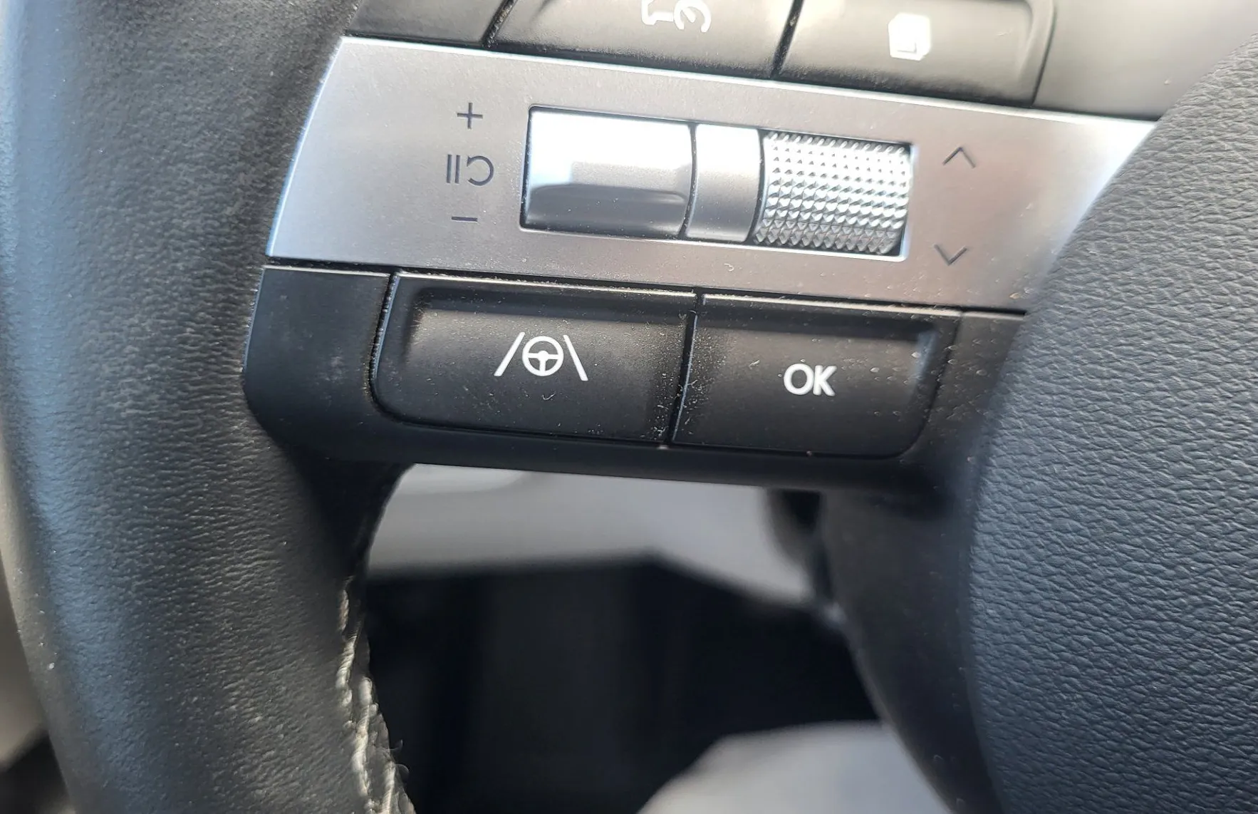 Zunanja slika - Hyundai Tucson - 1.6 T GDI Premium slo-1last-acc-navi-pdc-alu-kamer - 11