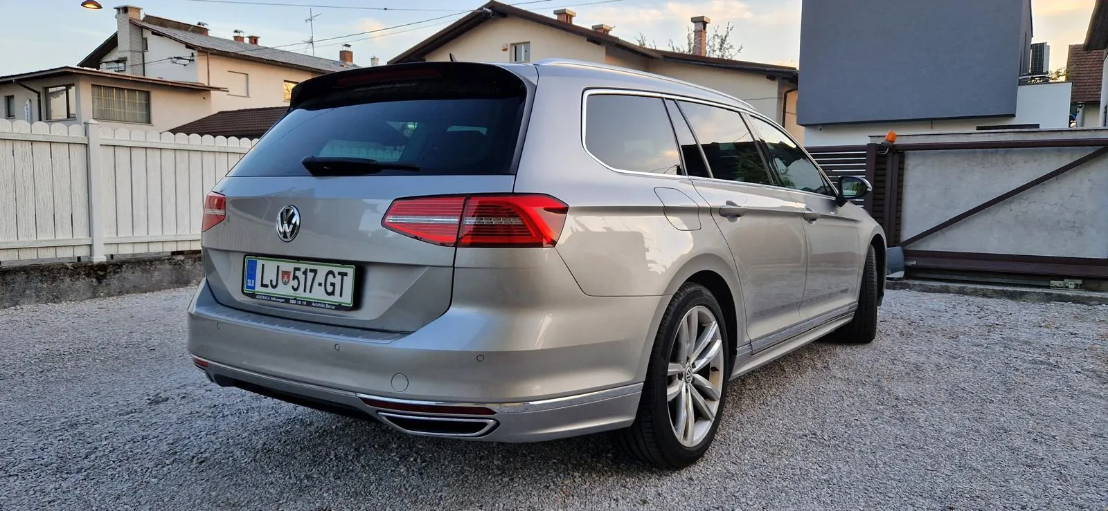 Zunanja slika - Volkswagen Passat - Variant 2,0 TDI BMT R-Line Edition - 3