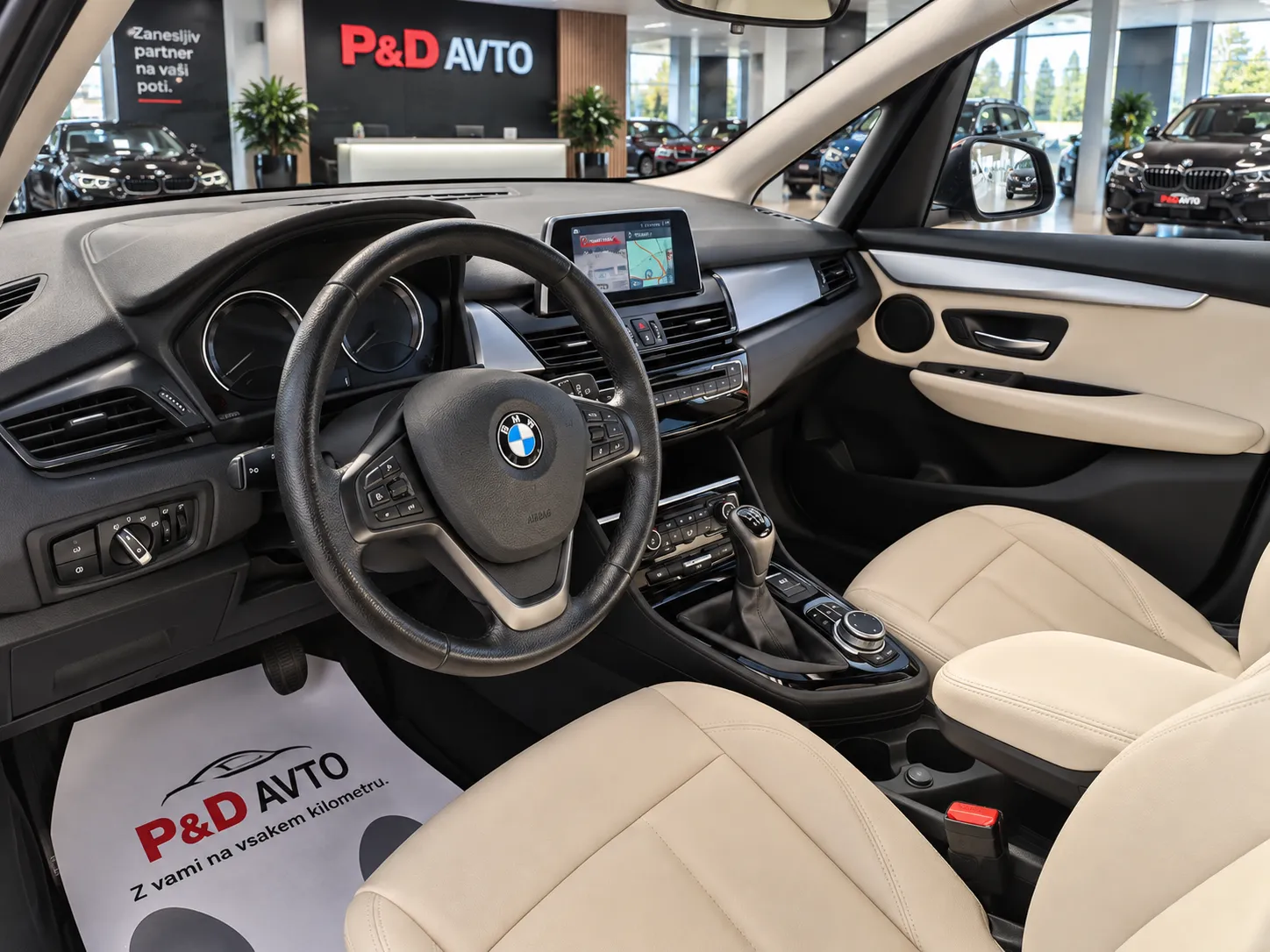 Zunanja slika - BMW Serija 2 - 216d Gran Tourer - 9