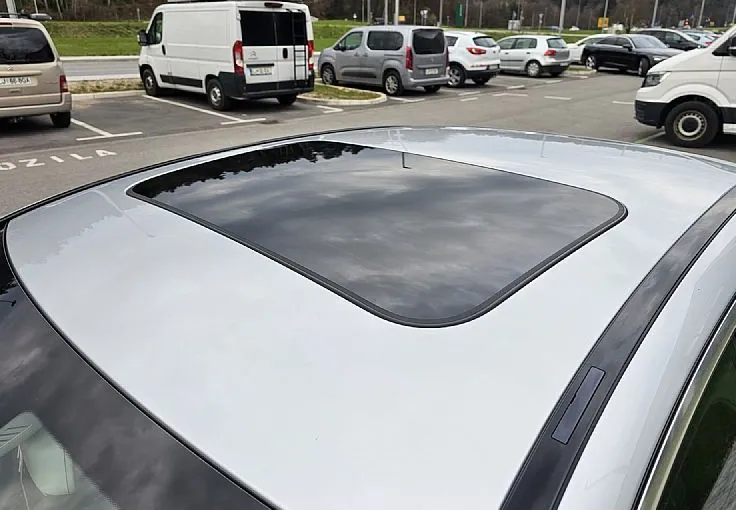 Zunanja slika - Mercedes-Benz C-Razred - C 2.2d AVANTGARDE|FuLED|Usnje|kamera|NAVI|Panorama - 11