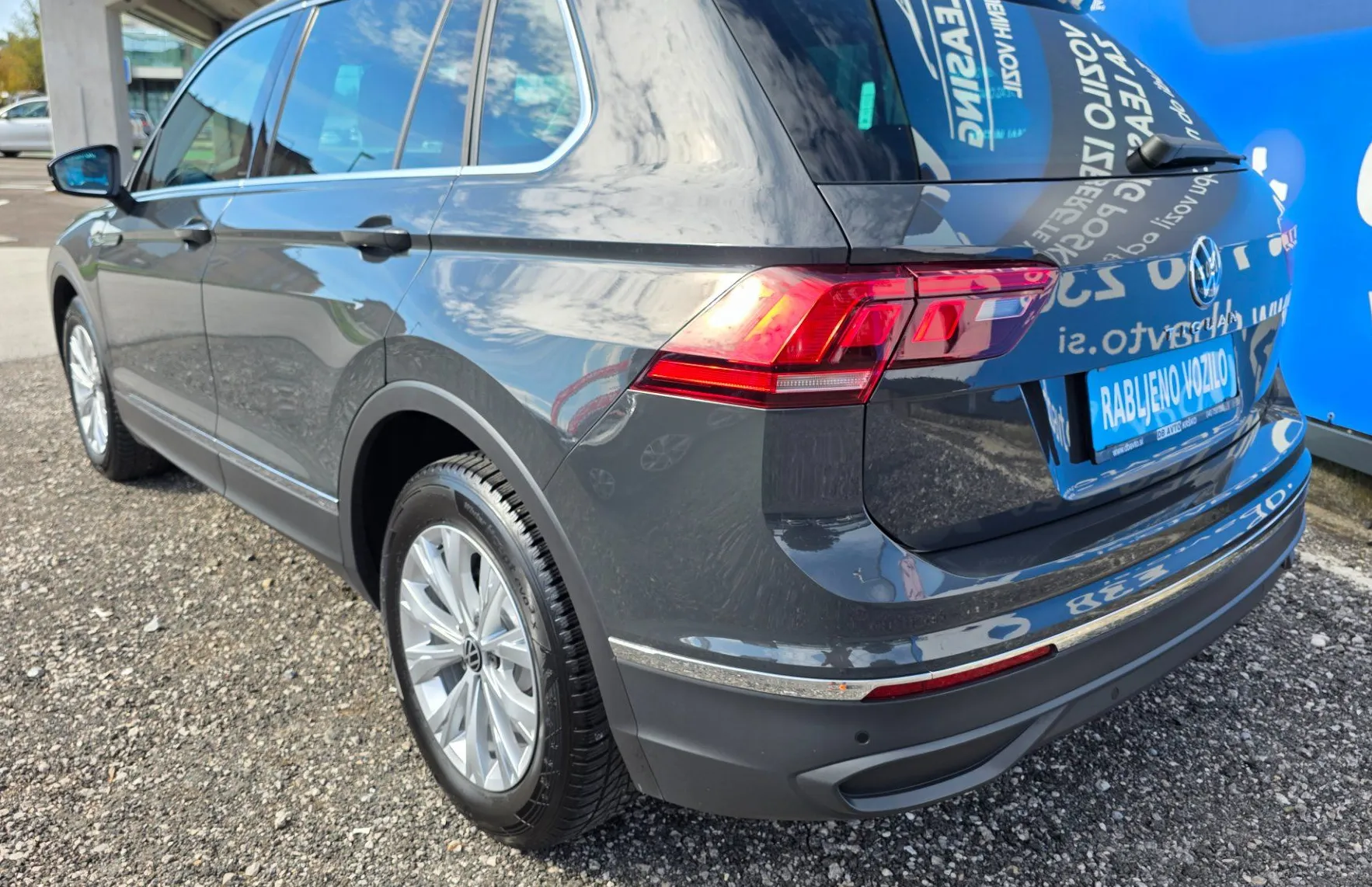 Zunanja slika - Volkswagen Tiguan - 2.0 TDI BMT Life DSG. oprema v opombah - 4