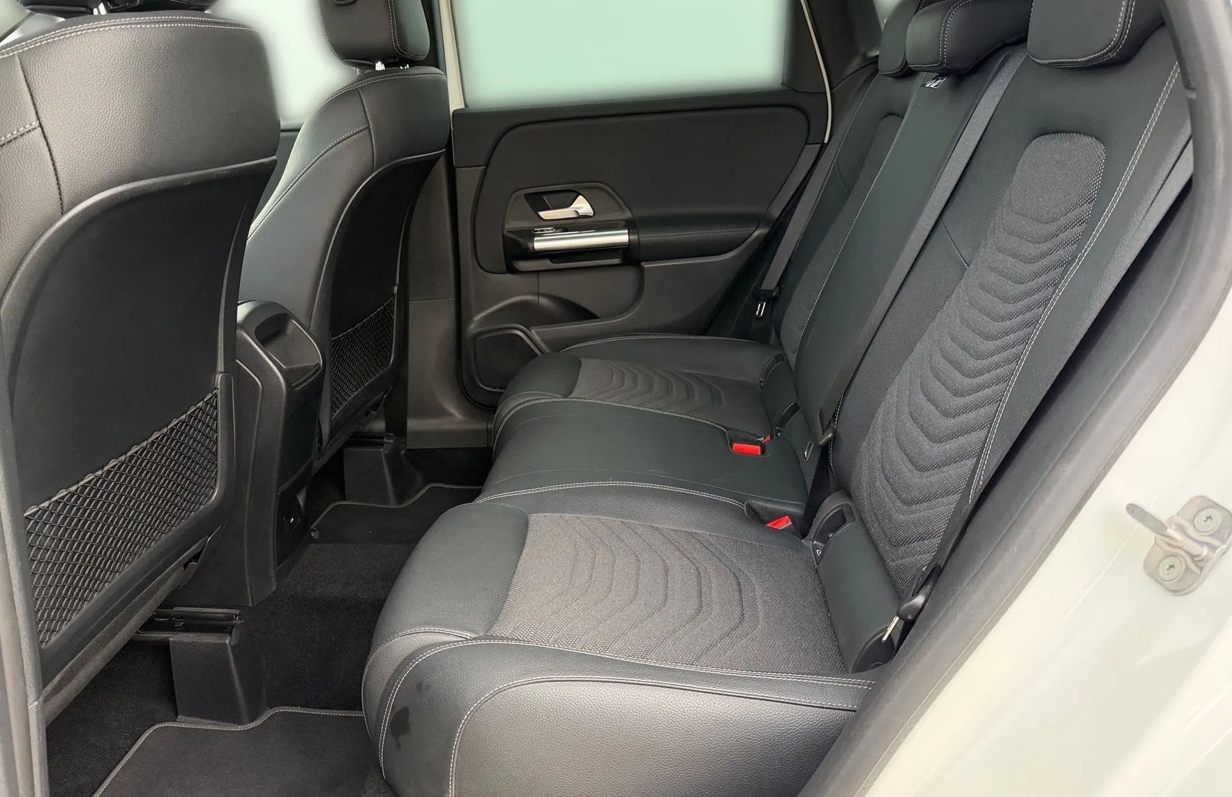 Zunanja slika - Mercedes-Benz B-Razred - B 200 d DCT Advanced Plus-Keylees-LED-PDC-Kamera - 11