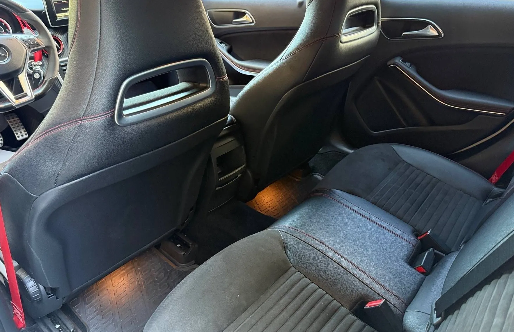 Zunanja slika - Mercedes-Benz A-Razred - 45 AMG 4MATIC XENON NAVI PDC TEM ŠPORTNI IZPUH - 18