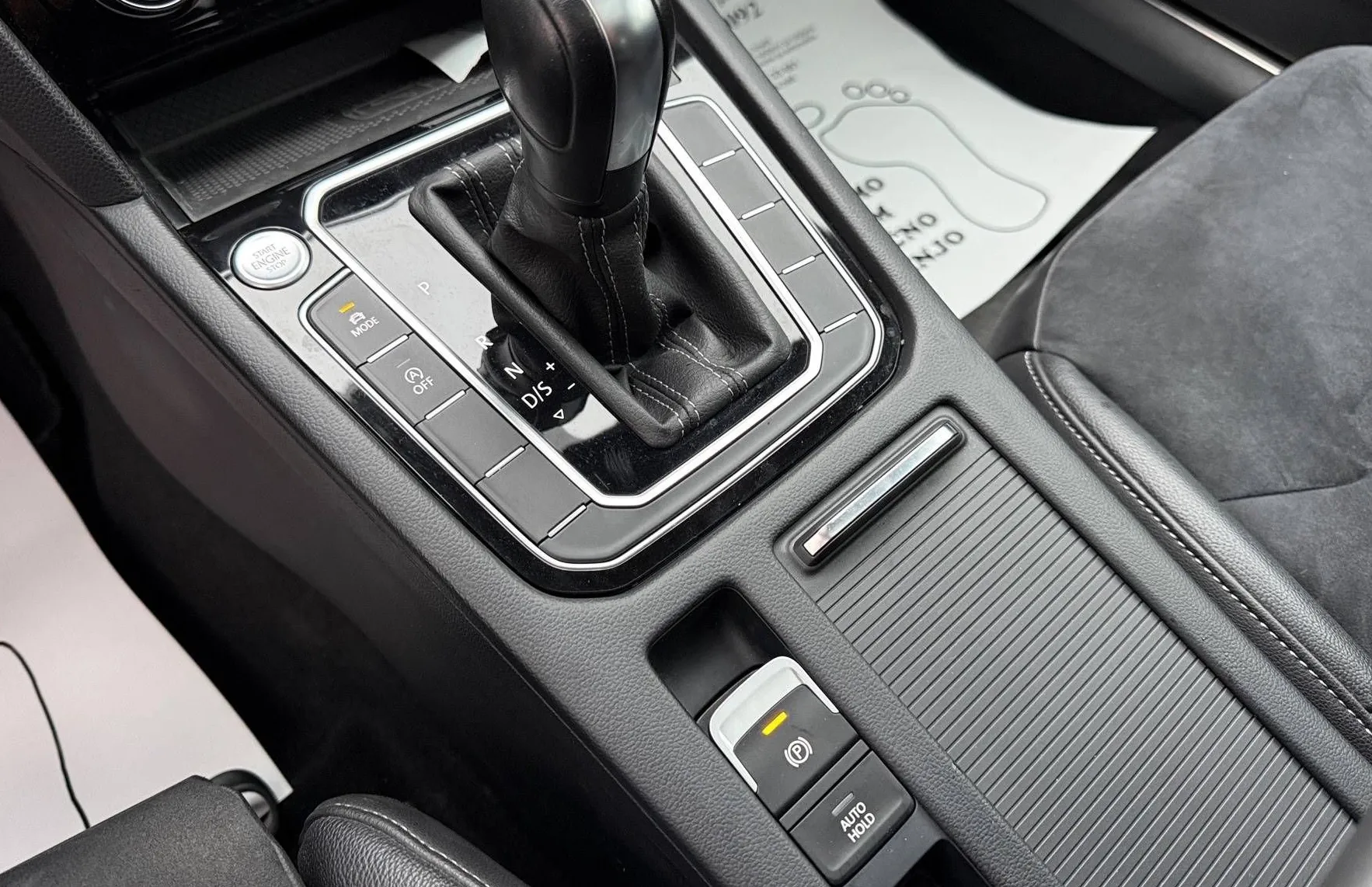 Zunanja slika - VW Arteon - 2.0 TSI R-LINE FULL LED NAVI PDC KAMERA PANO TOP - 15