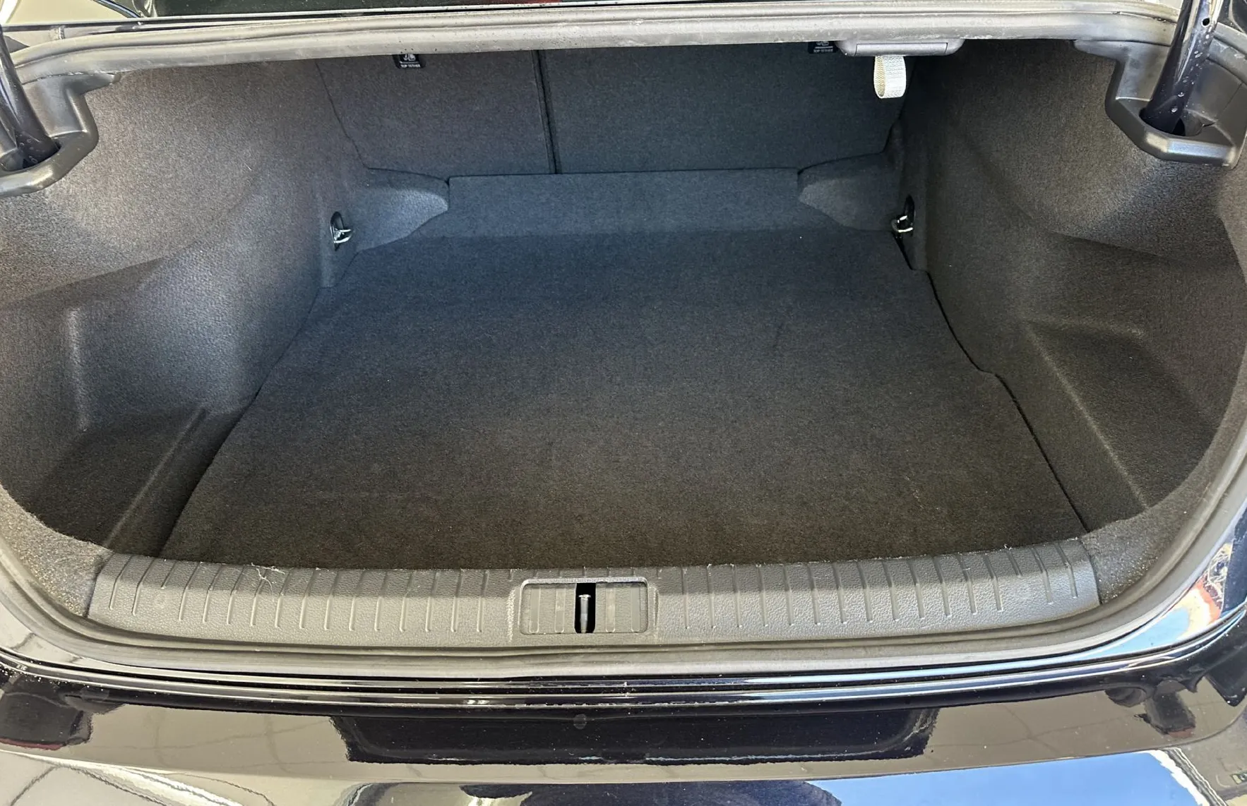 Zunanja slika - Volkswagen Passat - 2.0 TDI 110kW.LED.LIMUZINA.SAMO 120.000 KM - 15