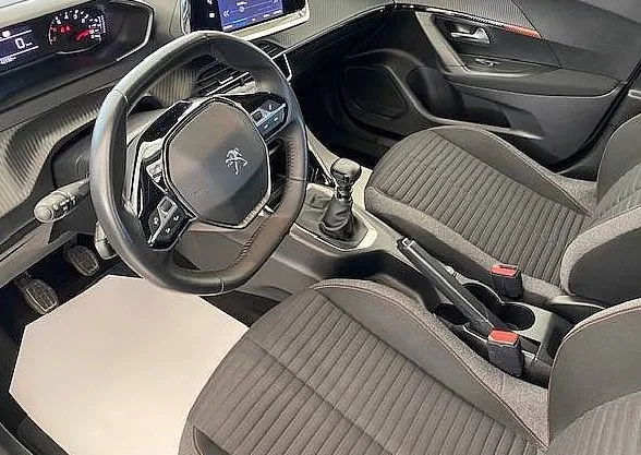 Zunanja slika - Peugeot 2008 - Active P.1.2 100KM- LED LUČI-KAMERA+JAMSTVO - 9