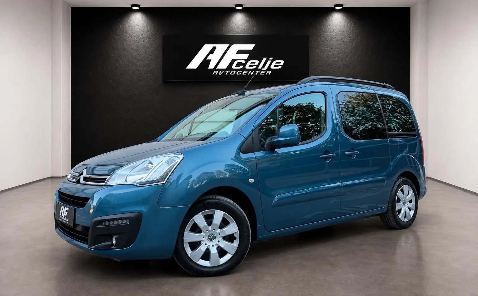 Zunanja slika - Citroën Berlingo - 1.6 HDI-LED-NAVI-117.000km-LIZING ZA TUJCE-PDC-... - 1