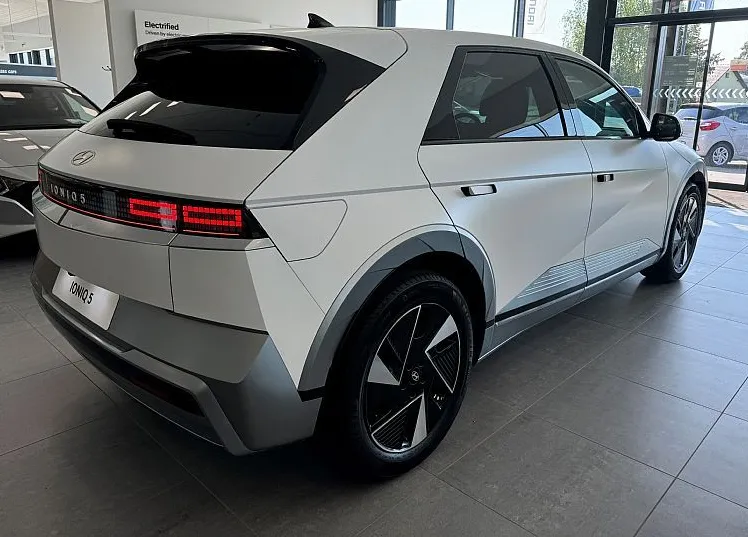 Zunanja slika - Hyundai Ioniq 5 - 168kW FL PREMIUM 84kWh Toplotna črpalka El. kljuke - 7
