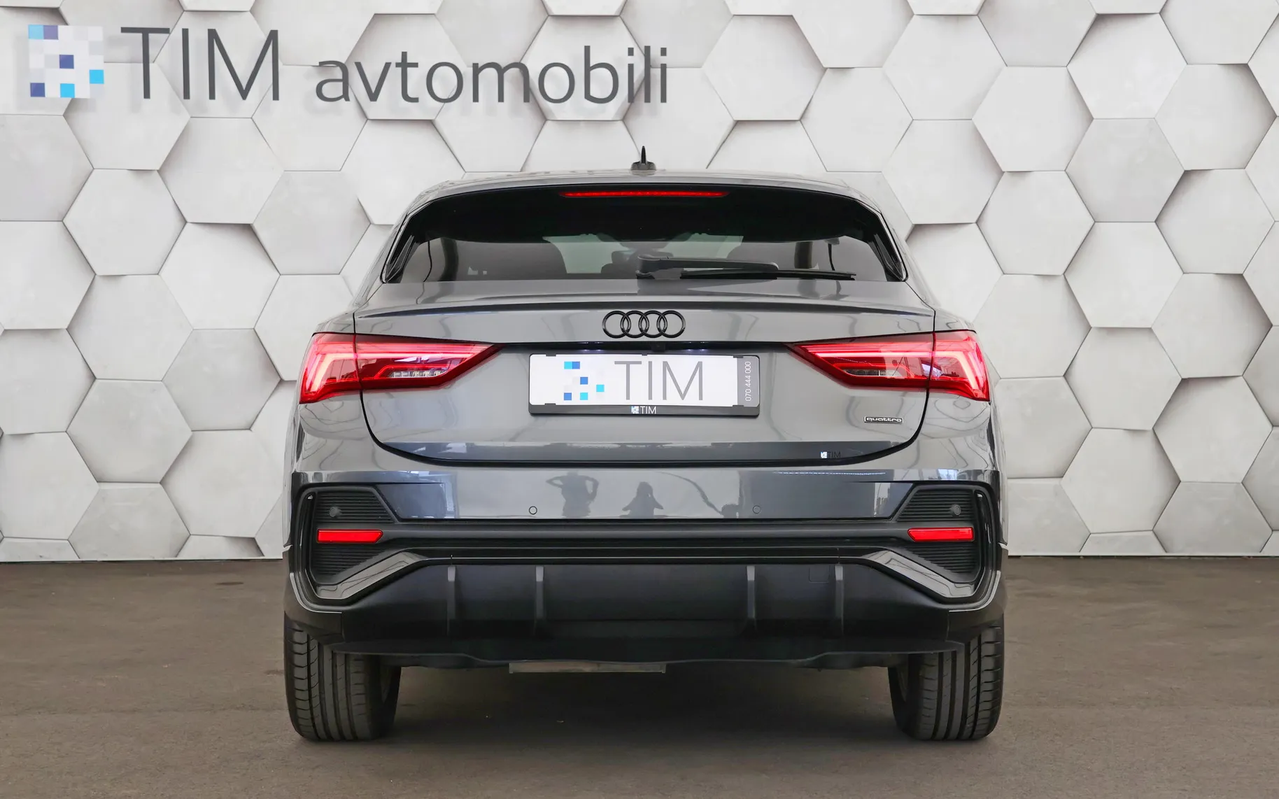 Zunanja slika - Audi Q3 - 40 TDI Quattro S-Tronic S-Line 200KM - 6