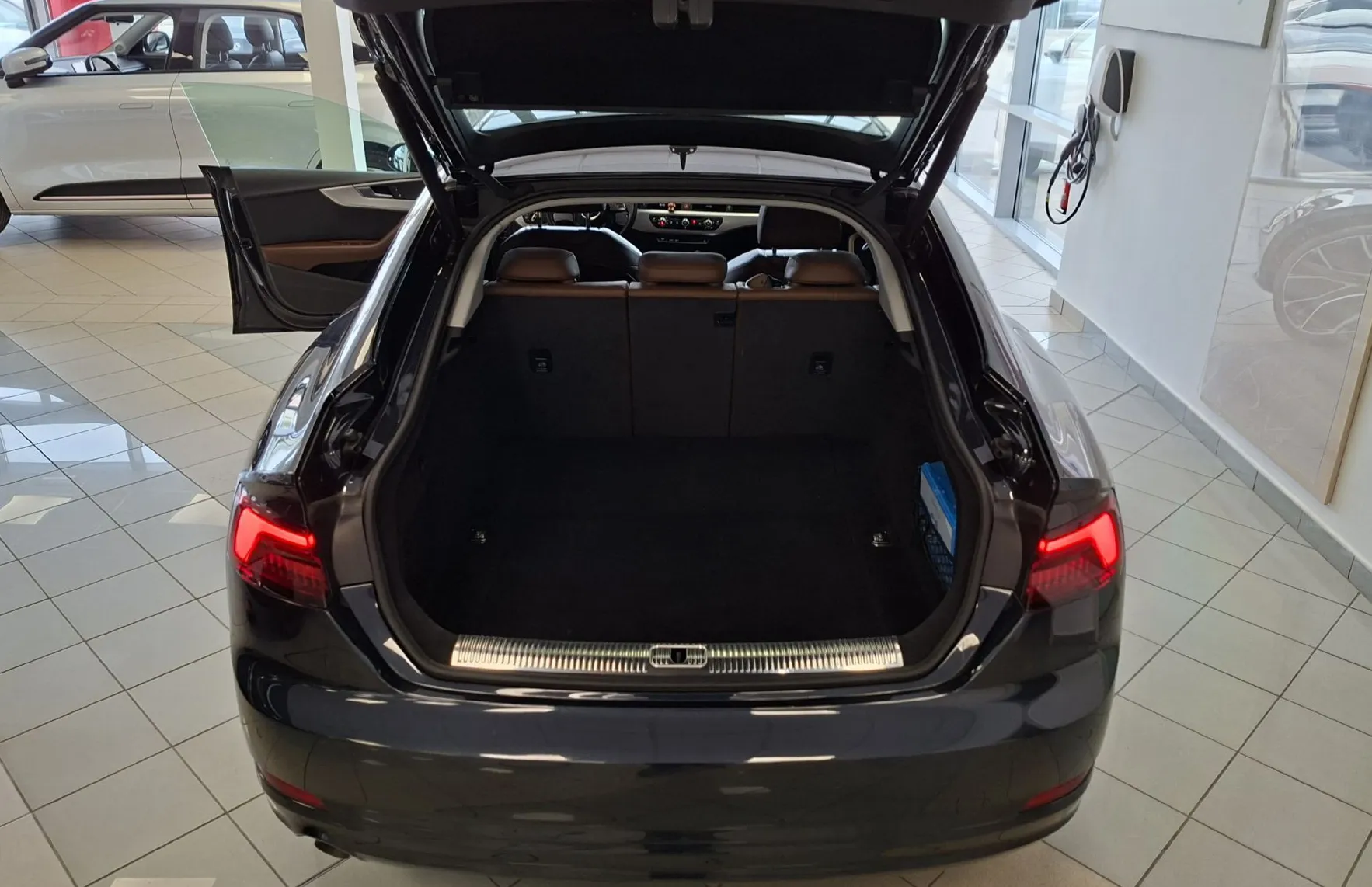 Zunanja slika - Audi A5 - Sportback 2.0 TDI Sport-LED-NAVI-PDC-USNJE- - 15