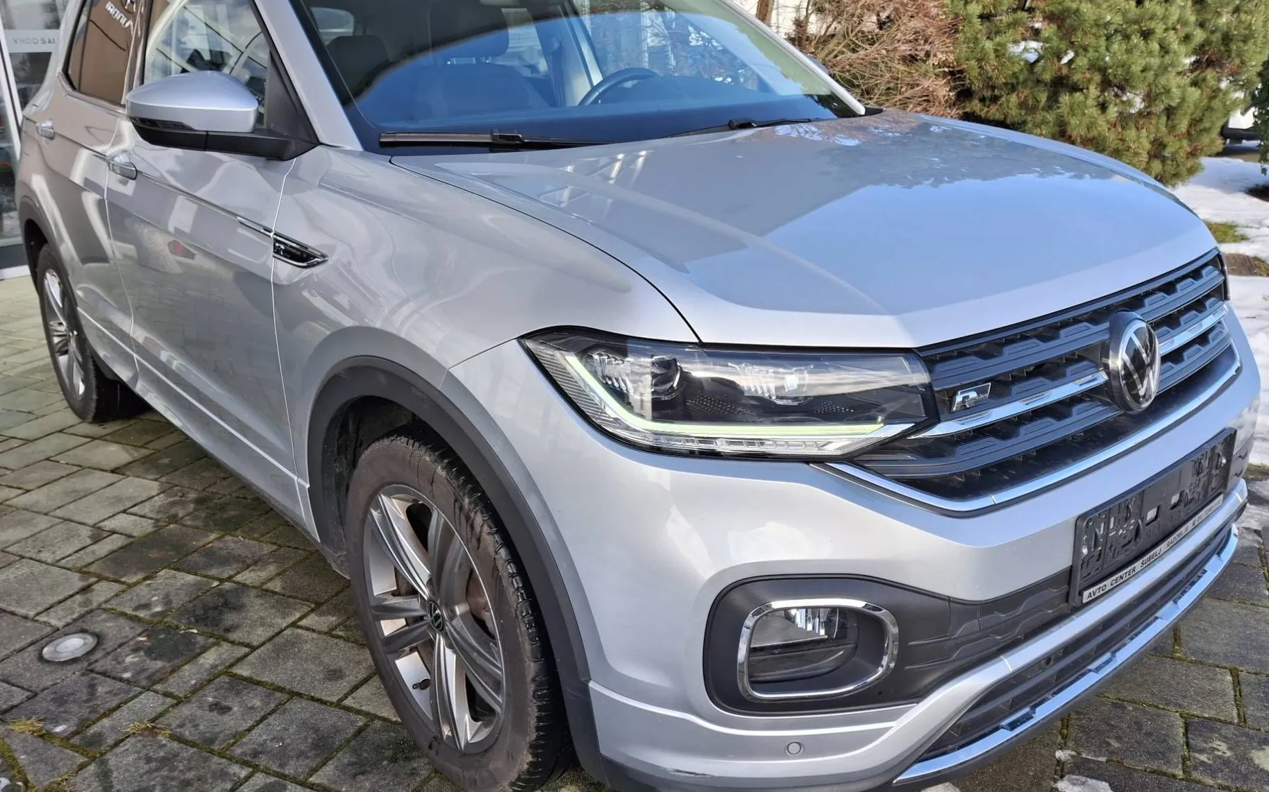 Zunanja slika - VW T-Cross - 1.0 TSI 110 R-Line Tech DSG7... - 3