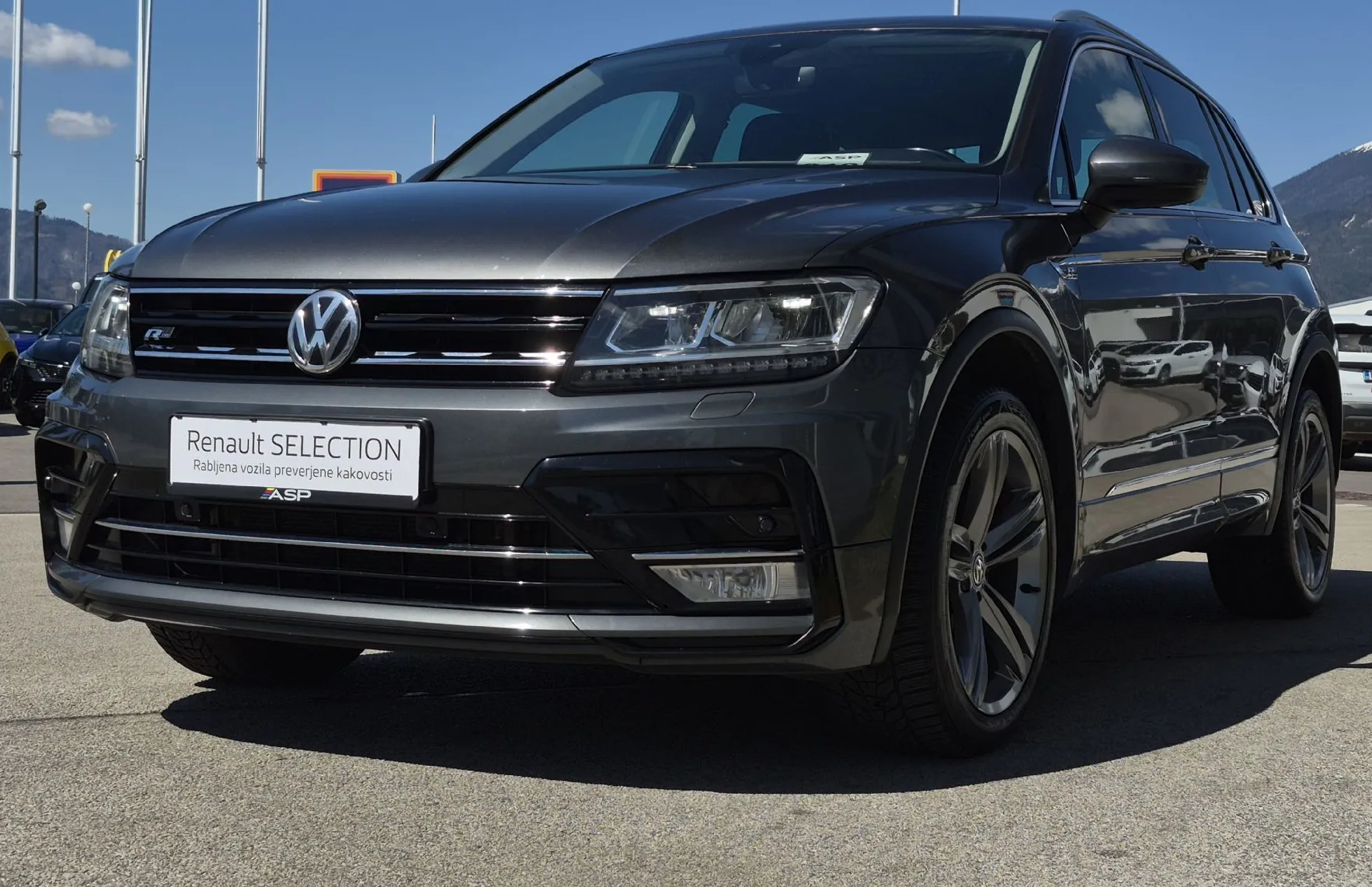 Zunanja slika - Volkswagen Tiguan - 2.0 TDI SCR 4MOTION BMT Comfortline - 3