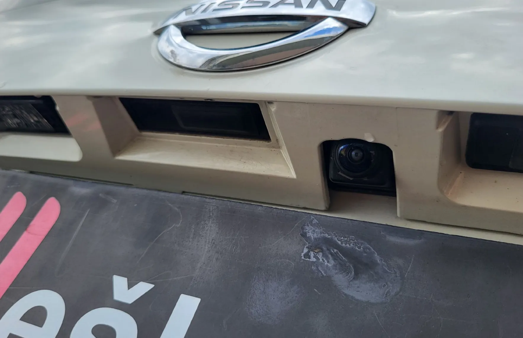 Zunanja slika - Nissan Qashqai - 1.5 DCI 360 navi-pdc-kamera-alu-acc-tempom-servis - 18