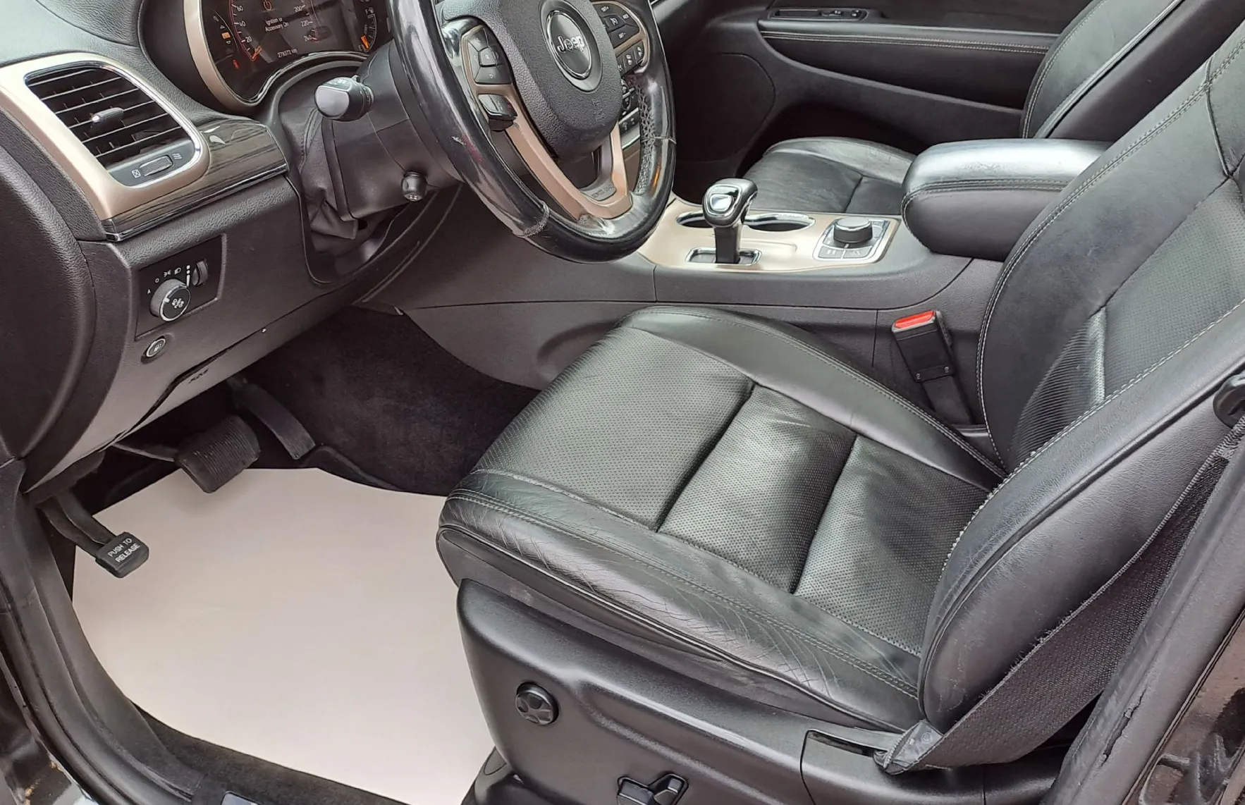 Zunanja slika - Jeep Grand Cherokee - 3.0 V6 Multijet II 250 Overland - 9