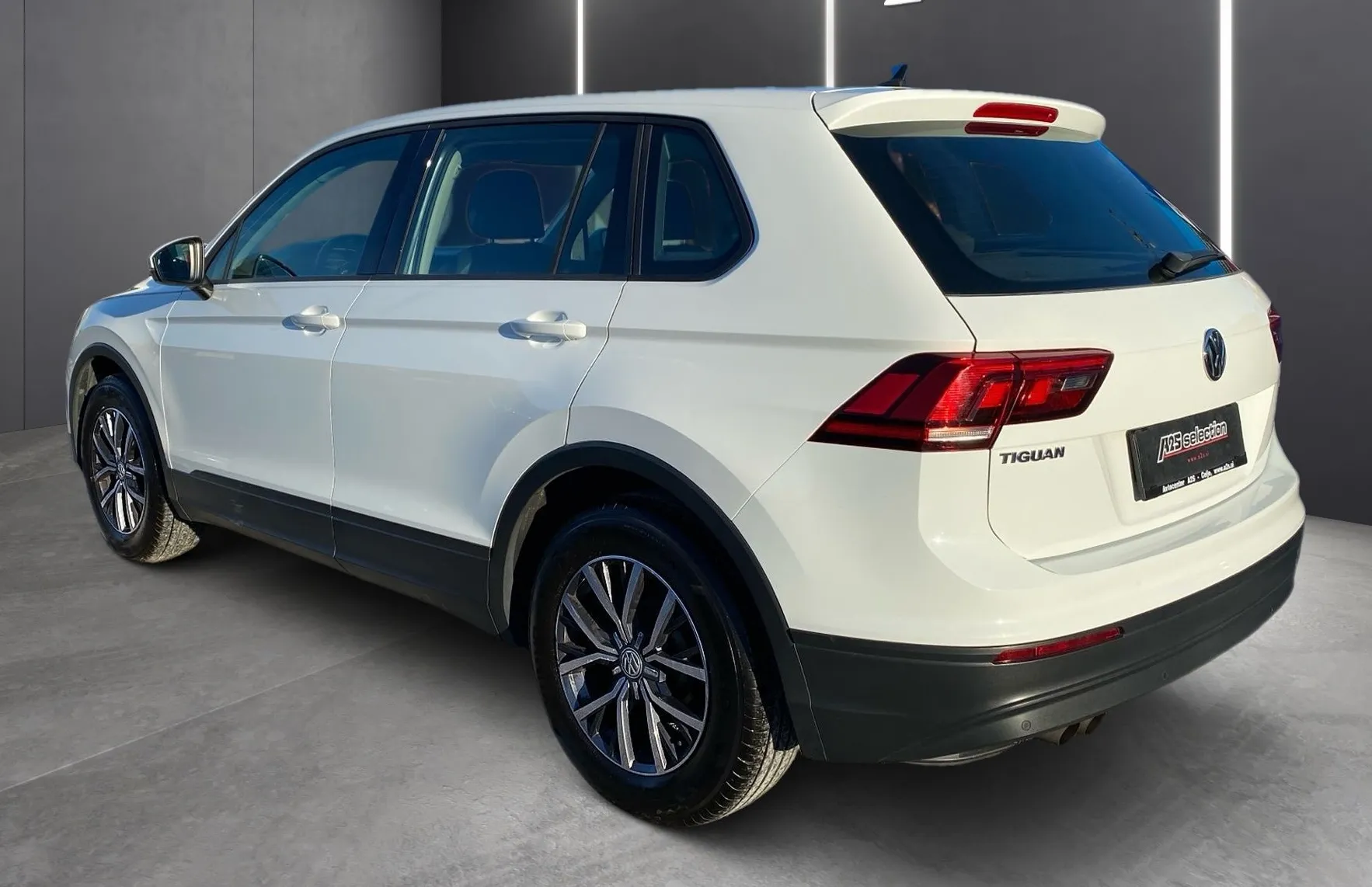 Zunanja slika - VW Tiguan - 1.4 TSI BMT Trendline... - 4