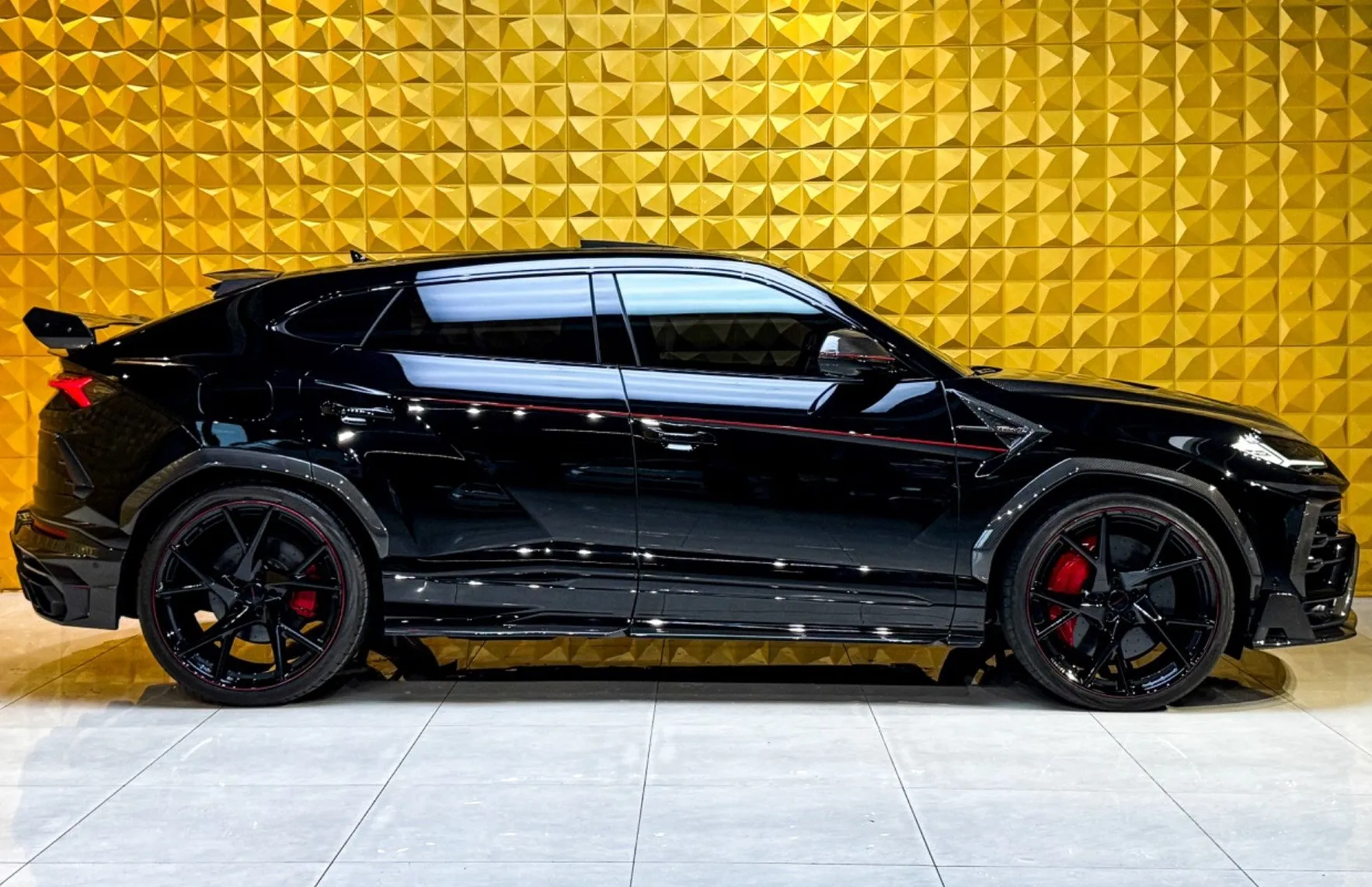 Zunanja slika - Lamborghini Urus - Mansory Venatus-24COL-PPF-STARLIGHT-CARBON CERAMIC - 9