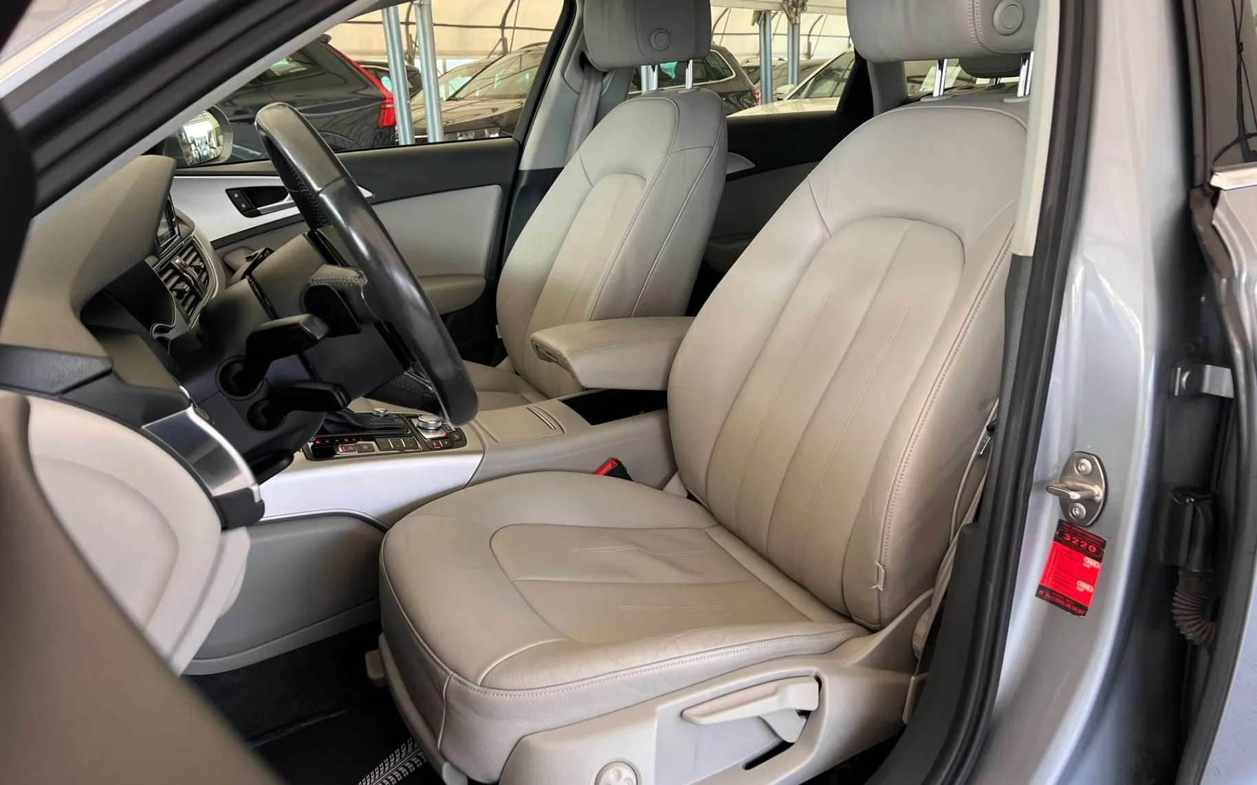 Notranja slika - Audi A6 Avant - 2.0 TDI•Ultra•S tronic•Kamera•BREZ POLOGA•Leanpa - 11