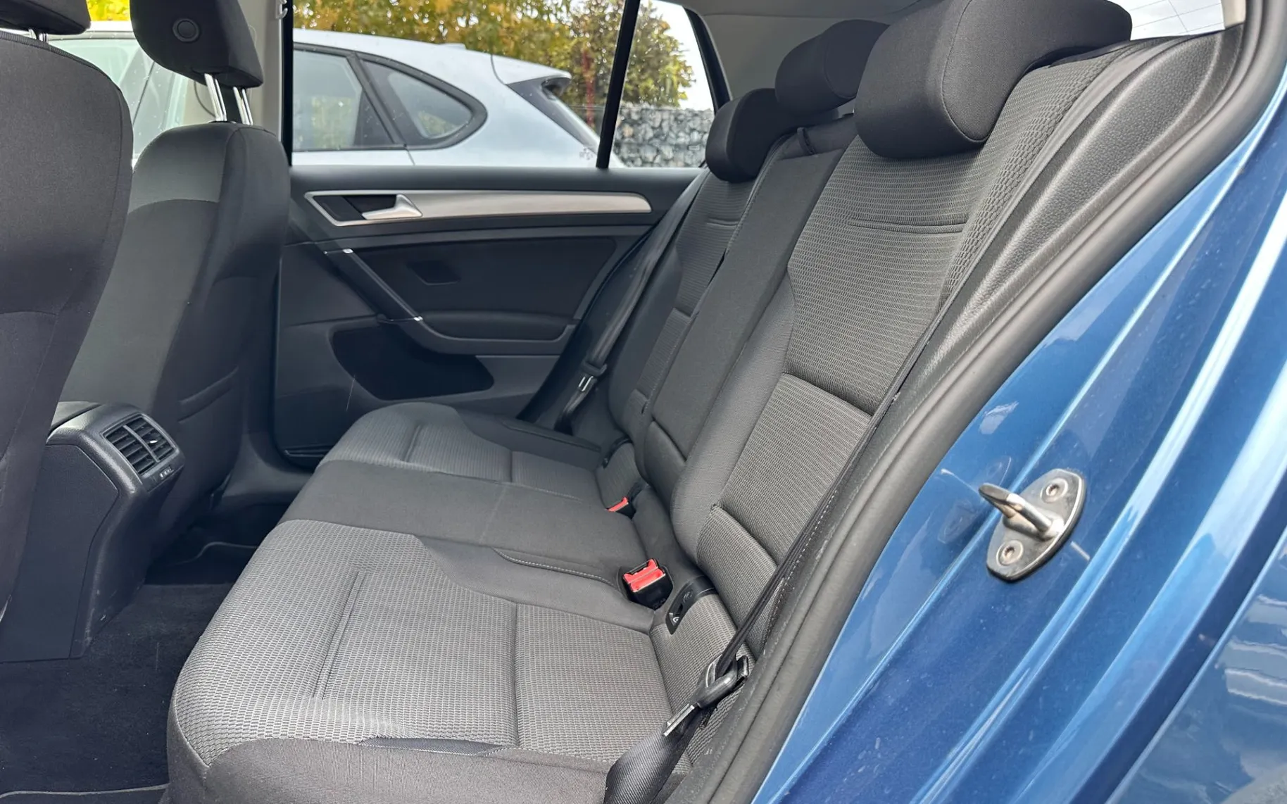 Zunanja slika - Volkswagen Golf - 1,6 TDI Comfortline - 12