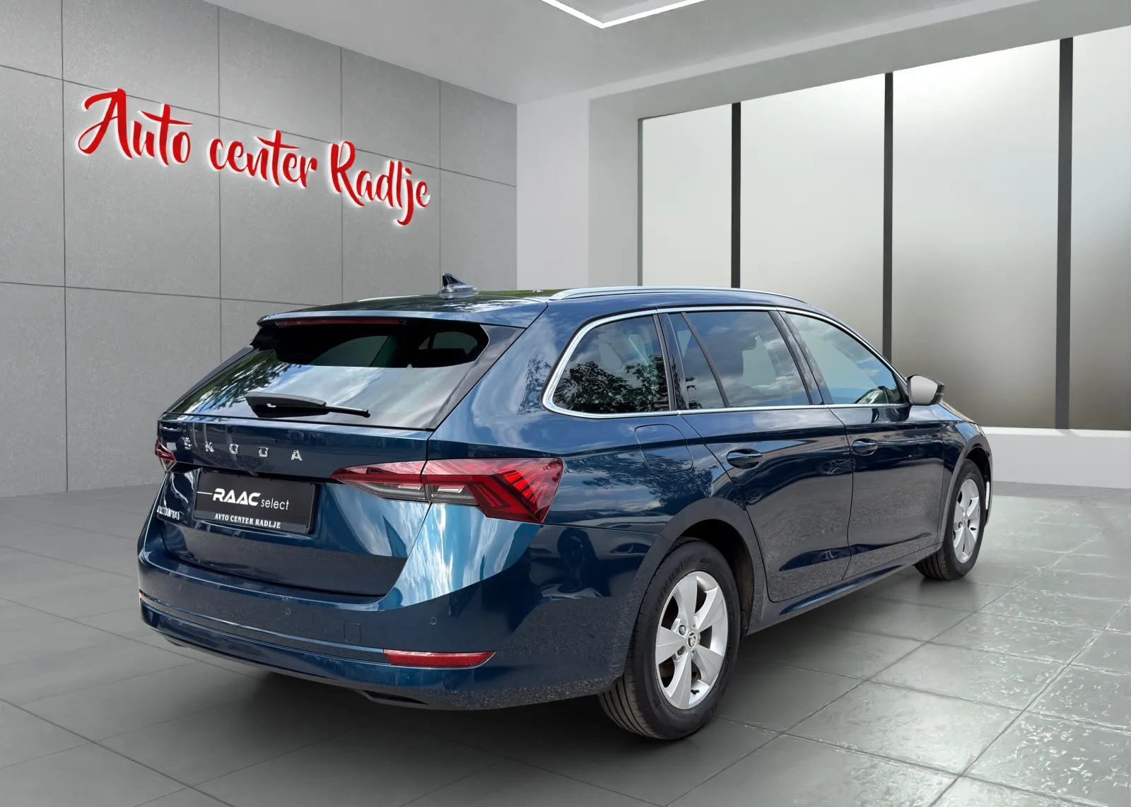 Zunanja slika - Škoda Octavia - Combi 2,0 TDI - 6