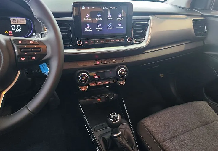 Zunanja slika - KIA Stonic - 1.2 DPI 57.9 kW  79 KM  LX Urban+ M T - 8