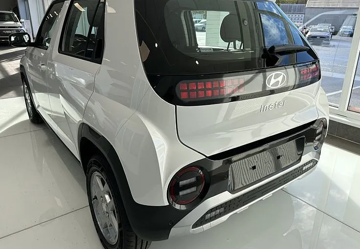 Zunanja slika - Hyundai Inster - 42 kWh Trend   PLUS - COMFORT - 3