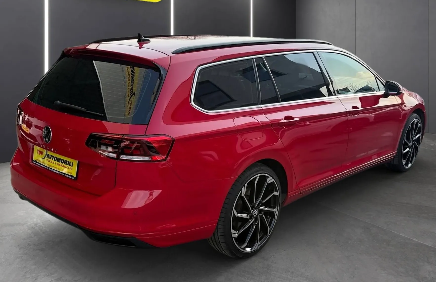 Zunanja slika - VW Passat - Variant 2.0 TDI AUT KEYLESS KAMERA RADAR VIRTUAL NAVI - 8