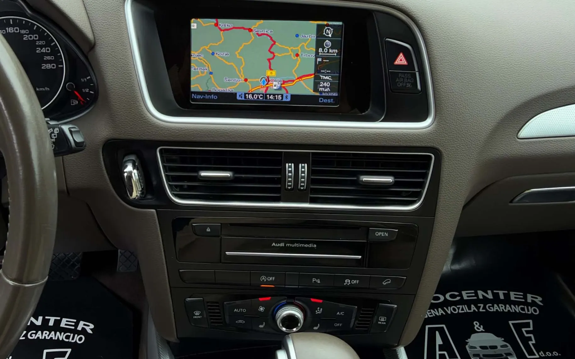 Notranja slika - Audi Q5 - 2.0 TDI-Q-4X4-AUT-XENON-LED LIZING ZA TUJCE - 10