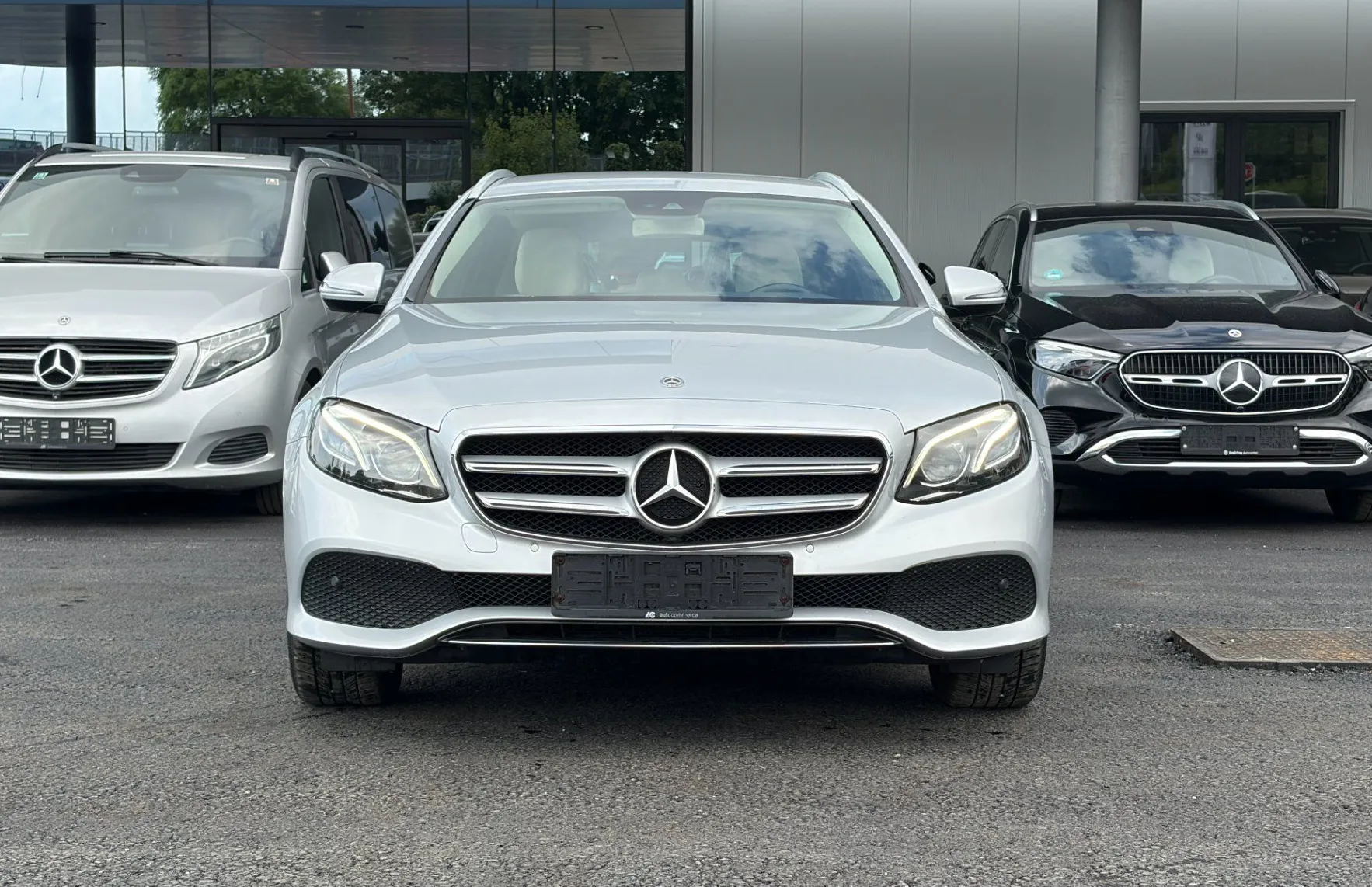 Zunanja slika - Mercedes-Benz E-Razred - E 220 d T Avantgarde Avt. - 3