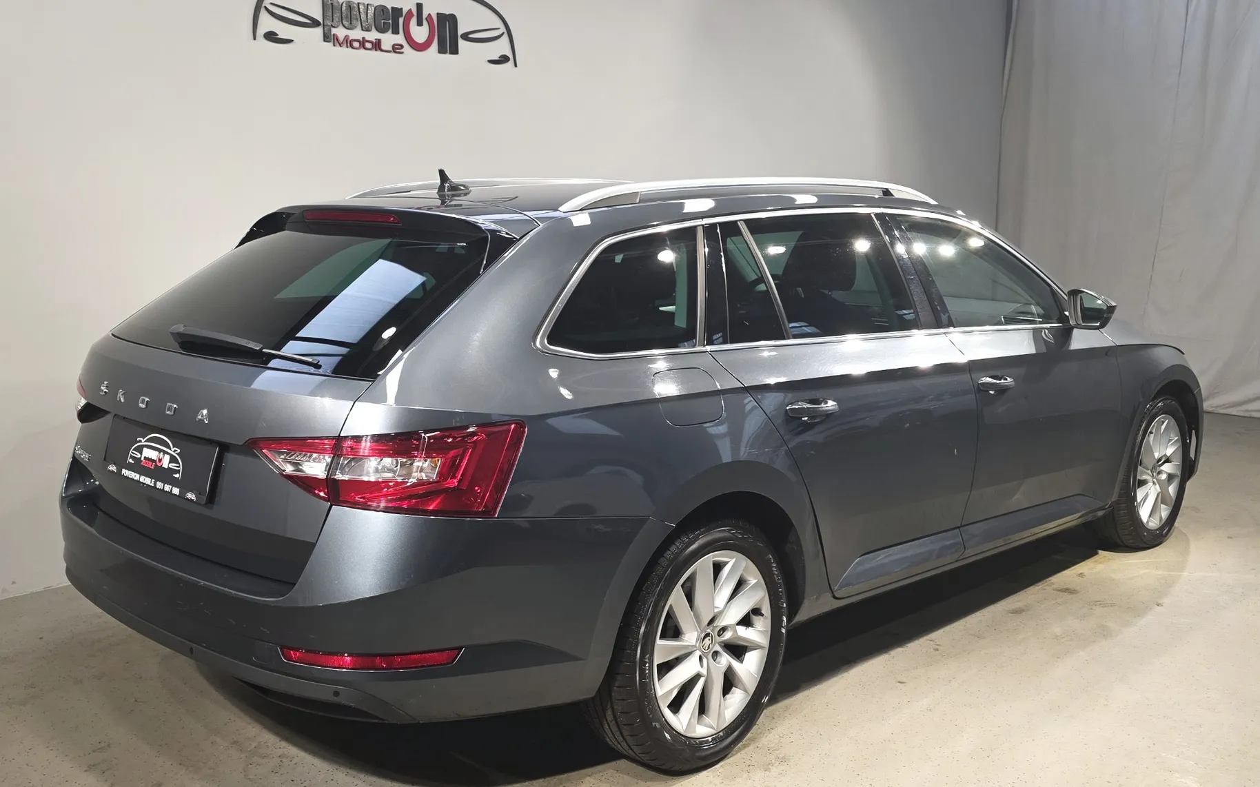 Zunanja slika - Škoda Superb - Combi 2,0 TDI DSG - 2
