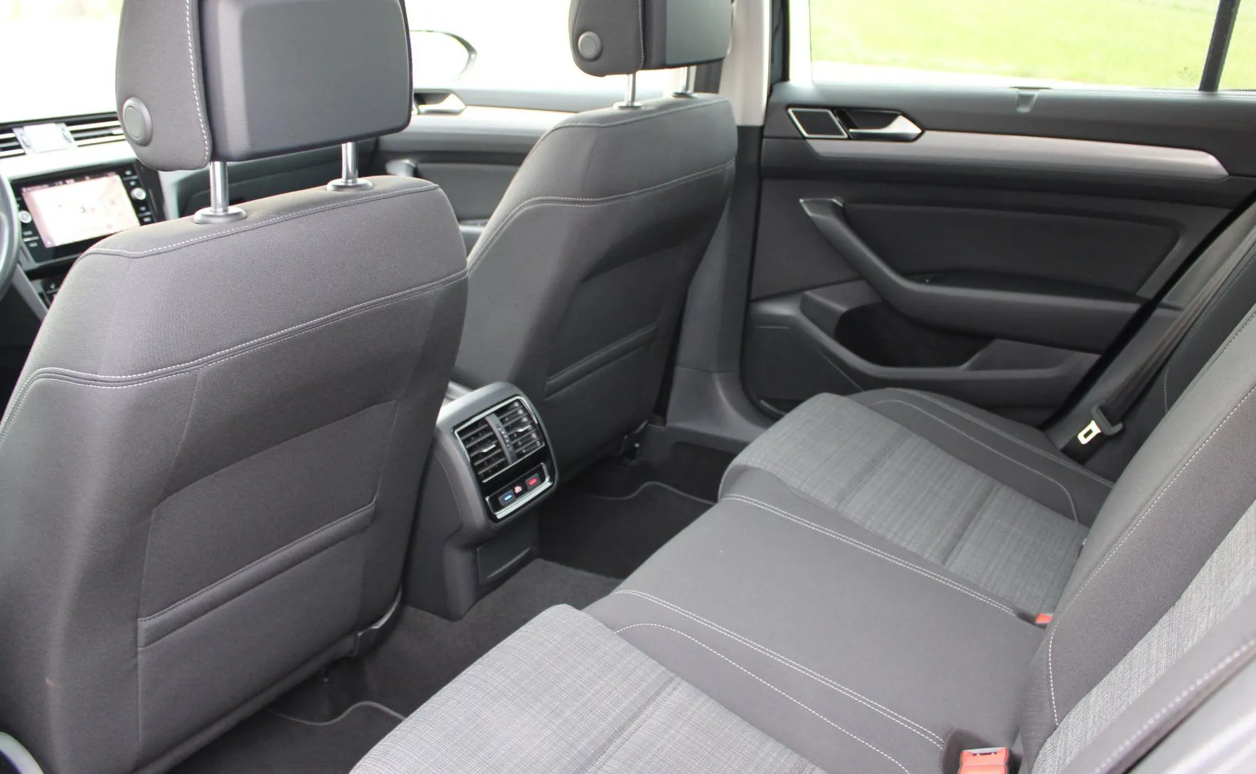 Zunanja slika - Volkswagen Passat - Variant 2.0 TDI BMT SCR Business - 13