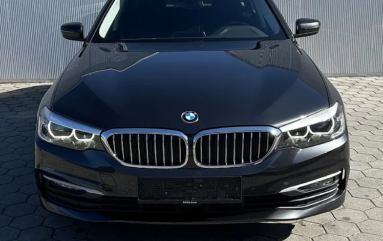 Zunanja slika - BMW Serija 5 - Touring: 520d-ACC-LED-NAVI-PDC-KAMERA-ALU - 2