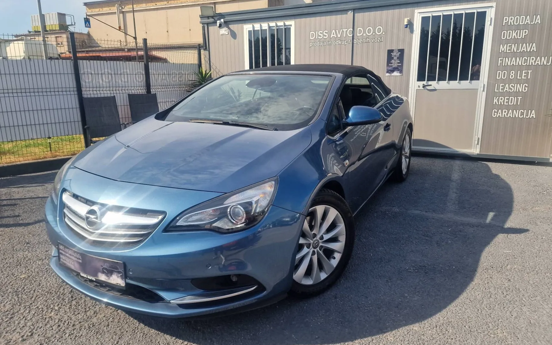Notranja slika - Opel Cascada - CABRIO 2.0D - 10