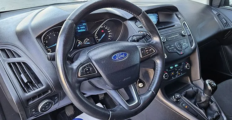 Zunanja slika - Ford Focus - Ambiente 1.0 EcoBoost 100 KM 1.lastnik - 3