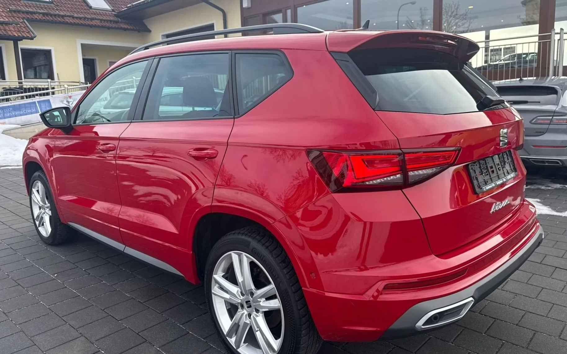 Zunanja slika - Seat Ateca - 2.0 TSI FR LiNE 4WD AUT.  FULL LED ACC VIRTUAL A18 - 3