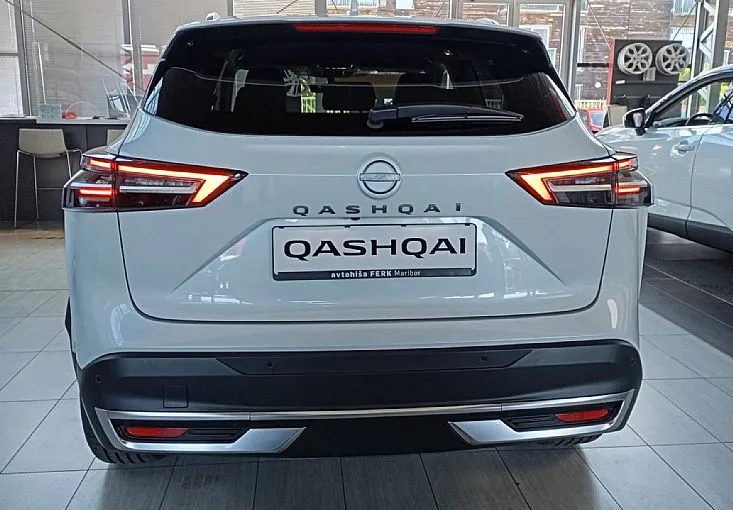 Zunanja slika - Nissan Qashqai - 1.3 DIG-T MHEV N-Connecta X-Tronic - 6