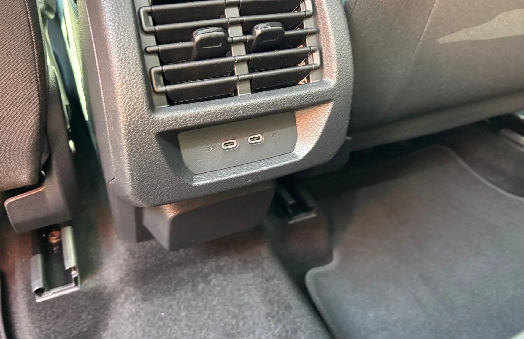 Zunanja slika - Ford Tourneo Connect - ACTIVE 2.0 TDCi 122KM A7 L2 7SEDEŽ-NA ZALOGI - 12