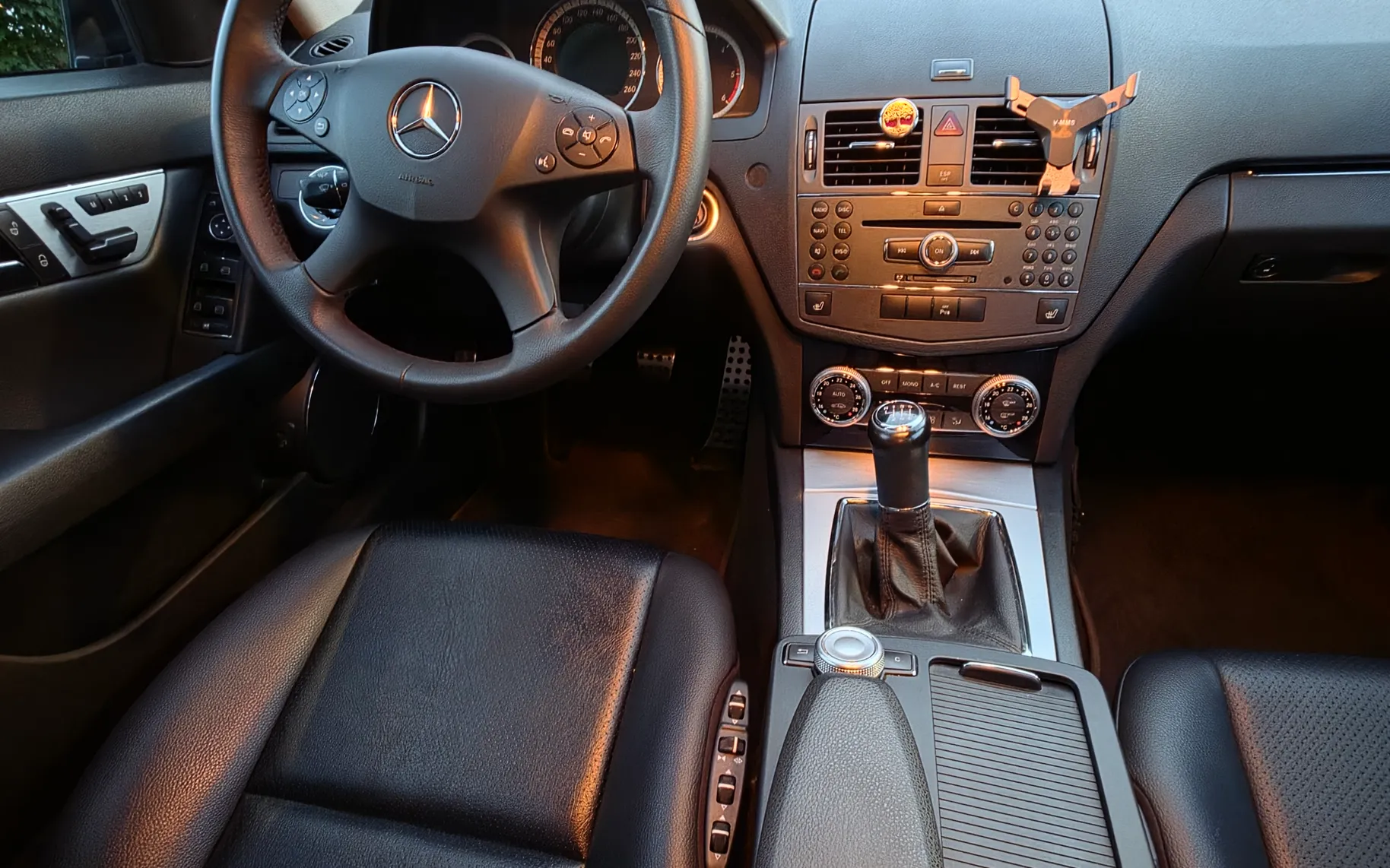 Notranja slika - Mercedes-Benz C-Razred - C 200 CDI T Classic - 16