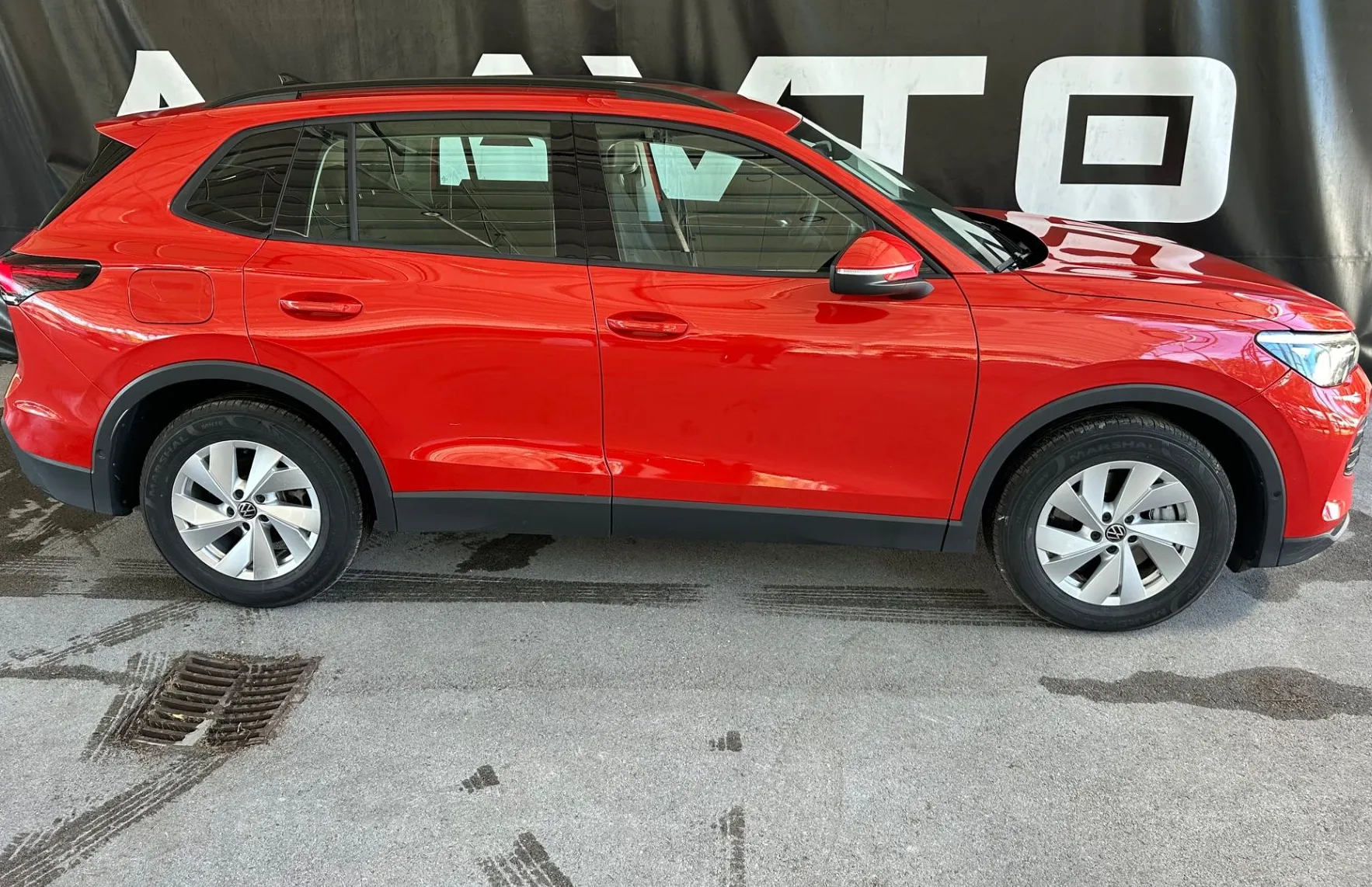 Zunanja slika - Volkswagen Tiguan - 2.0 TDI DSG-KAMERA-ACC-LINE+M.KOT ASSIS.-ALU... - 3
