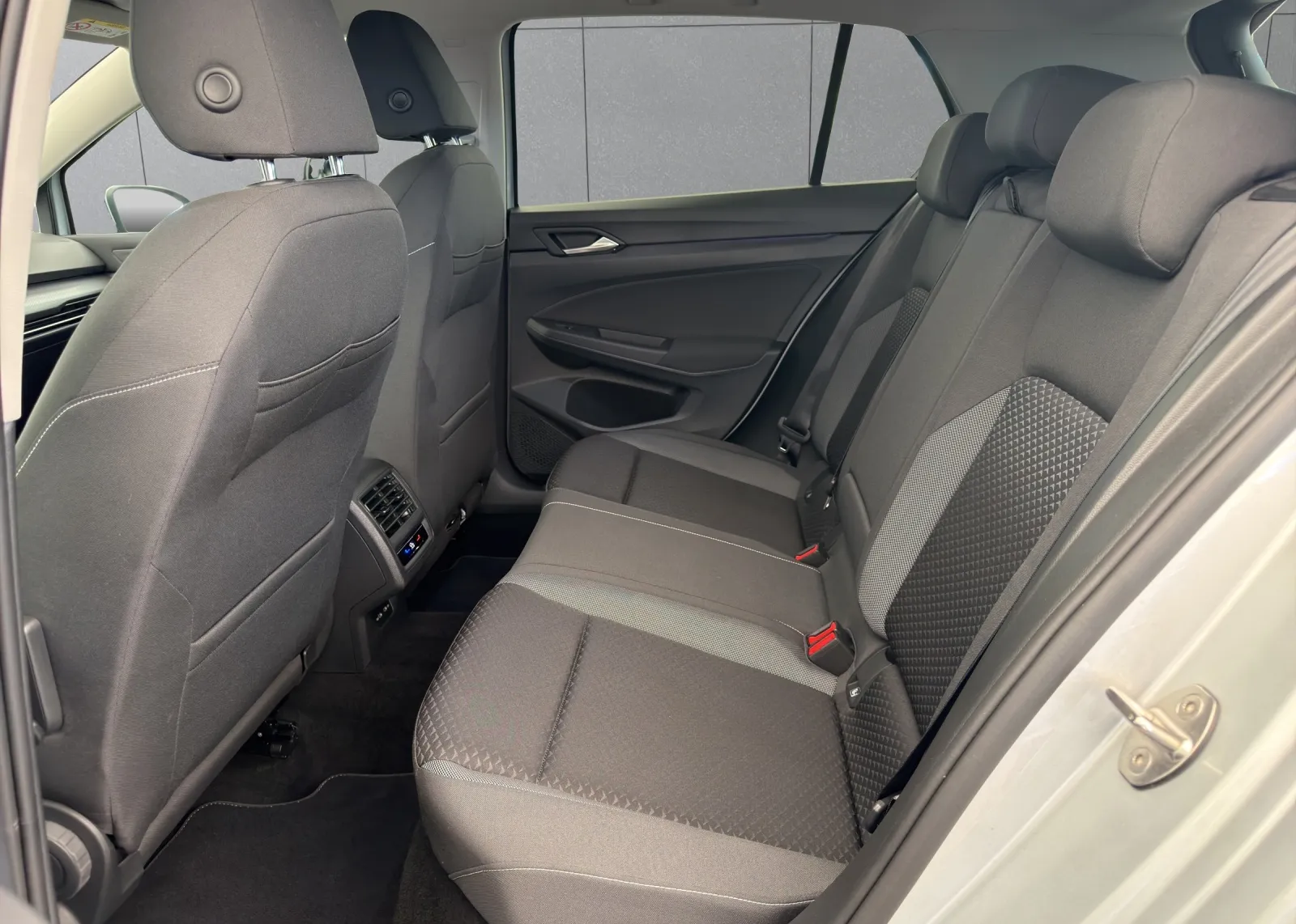 Zunanja slika - Volkswagen Golf - 1,5 TSI - 3