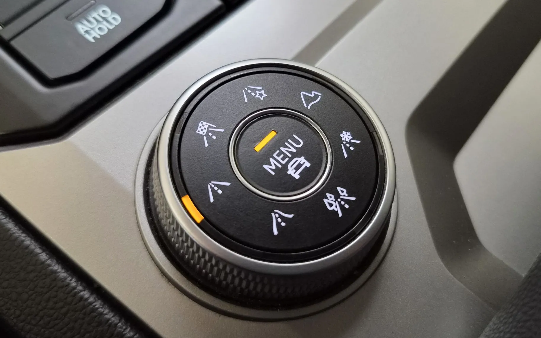 Zunanja slika - Volkswagen Touareg - 4motion V6 TDI BMT R-Line Tiptronic TEMP LUFT LED - 13