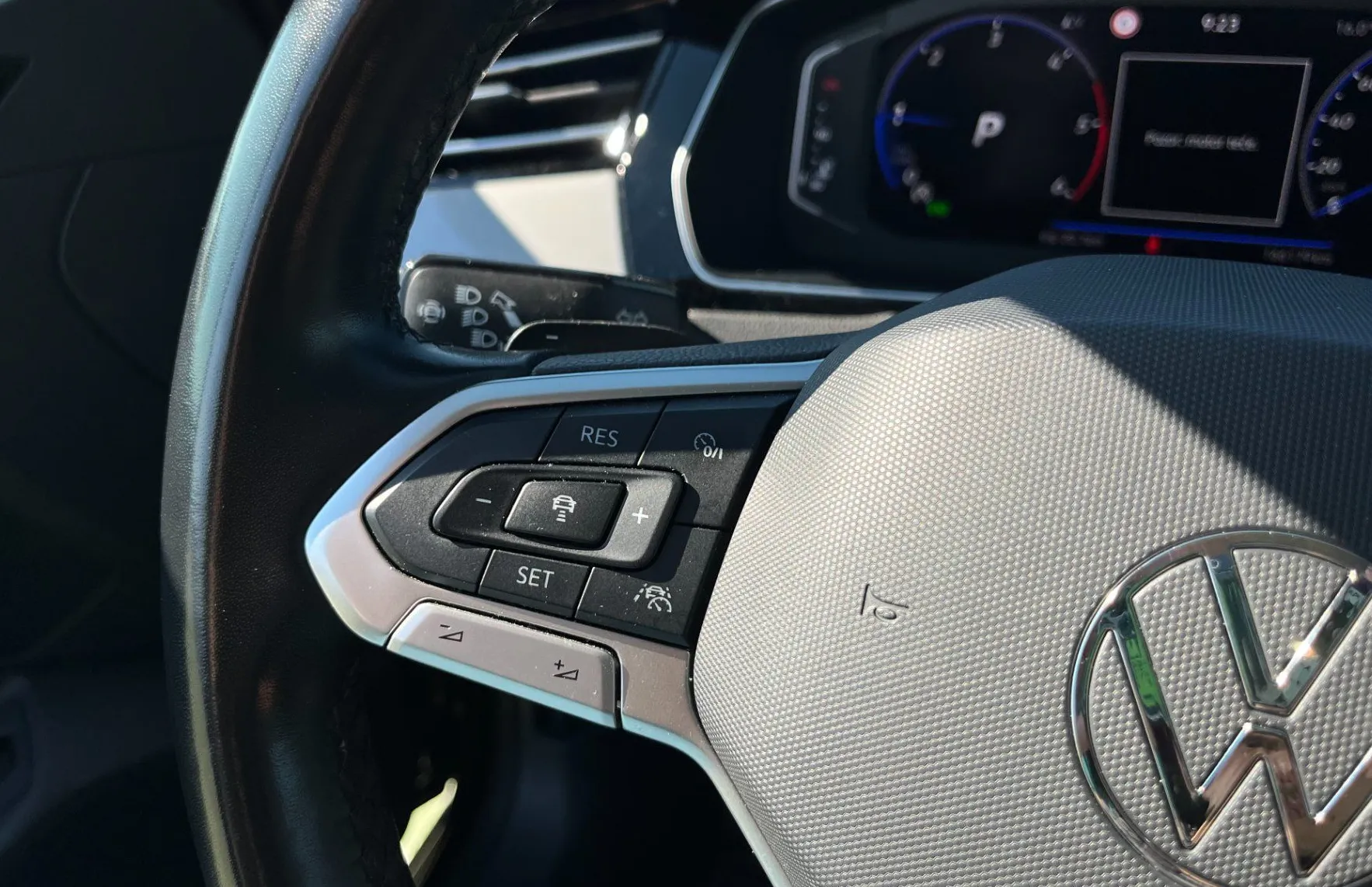 Zunanja slika - VW Passat - Variant 2.0 TDI BMT DSG. VZR KAM. PANO. ACC. 2X PDC. LED - 14