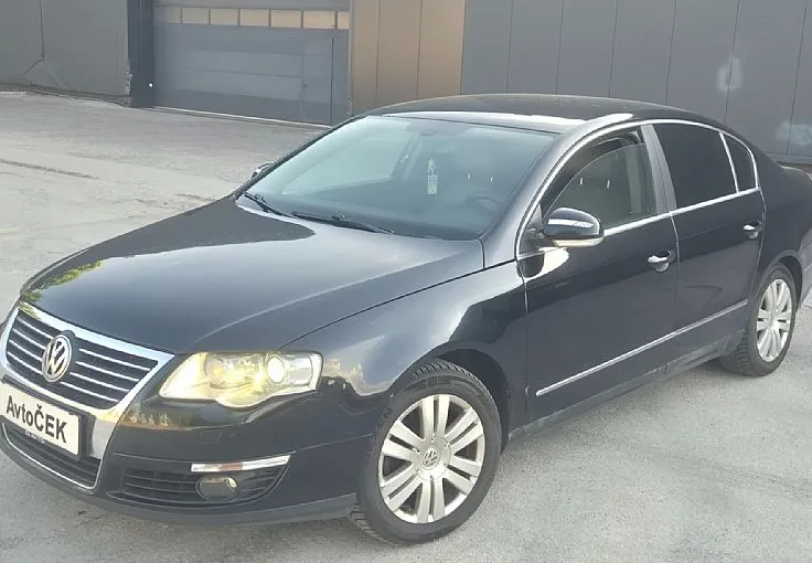 Zunanja slika - VW Passat - 2.0 TDI Highline + 4x4 + UGODNO - 1