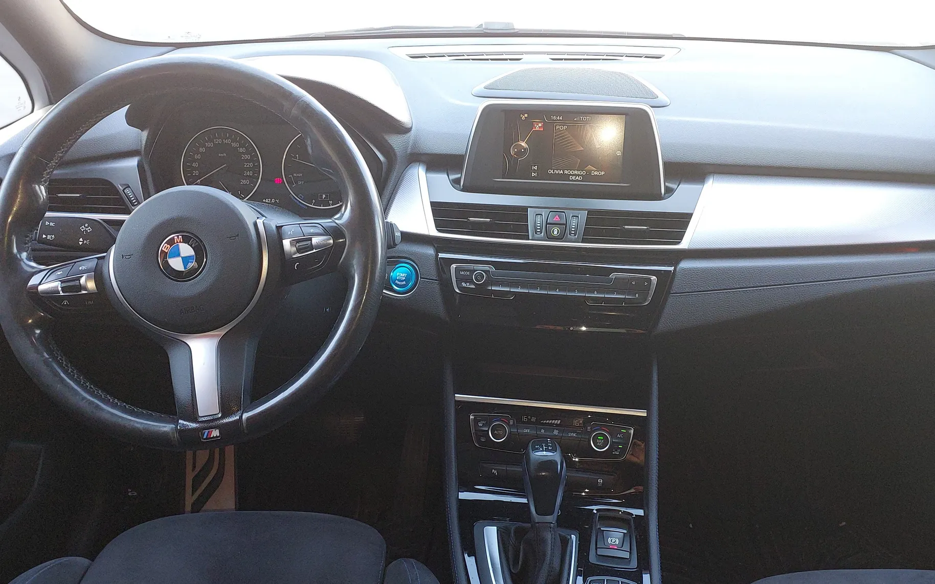 Notranja slika - BMW Serija 2 - 220d xDrive Gran Tourer M Sport Avt. - 5